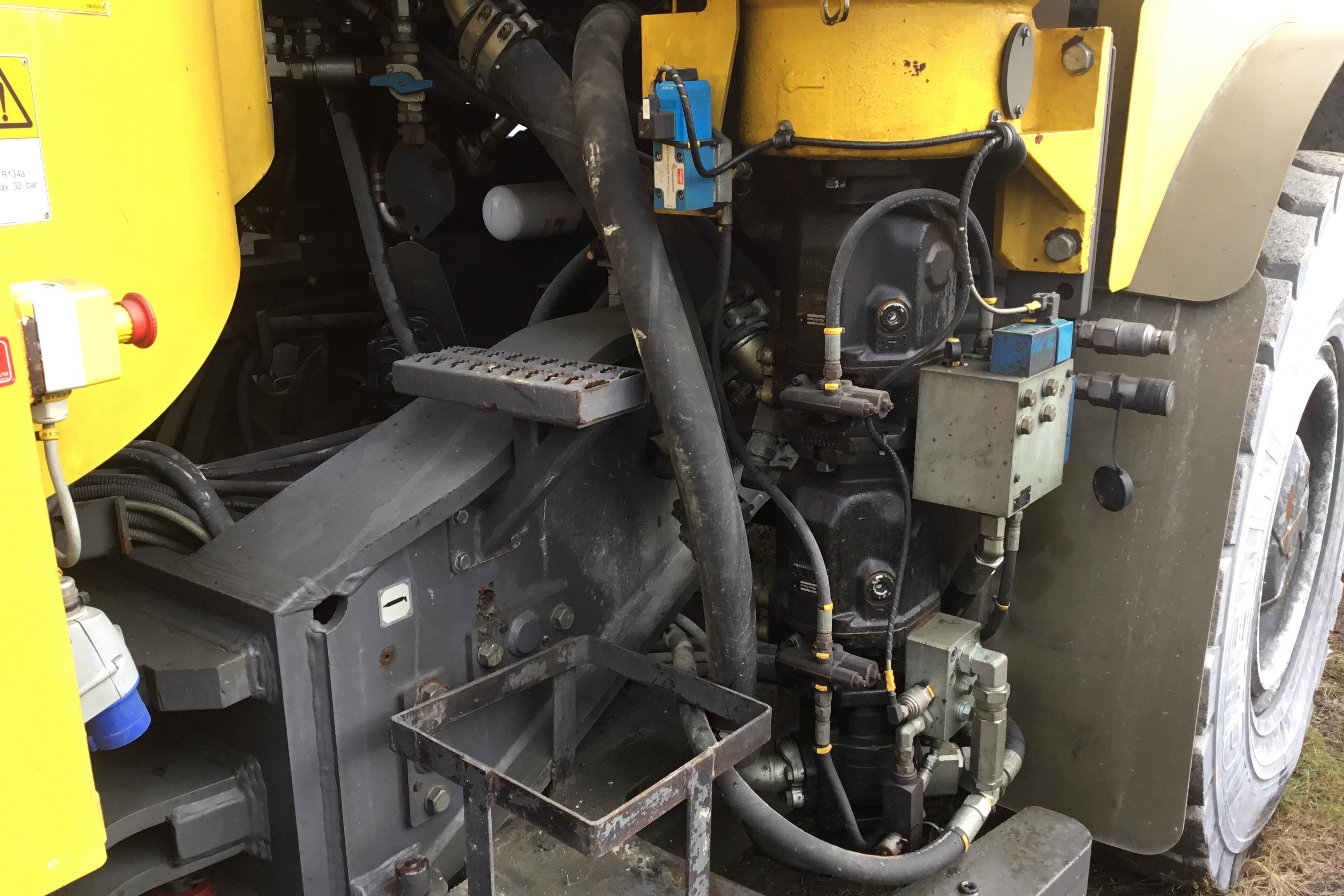 Atlas Copco E2C Borrigg 31 (G1n BRO31) -  - Automaatne - kollane