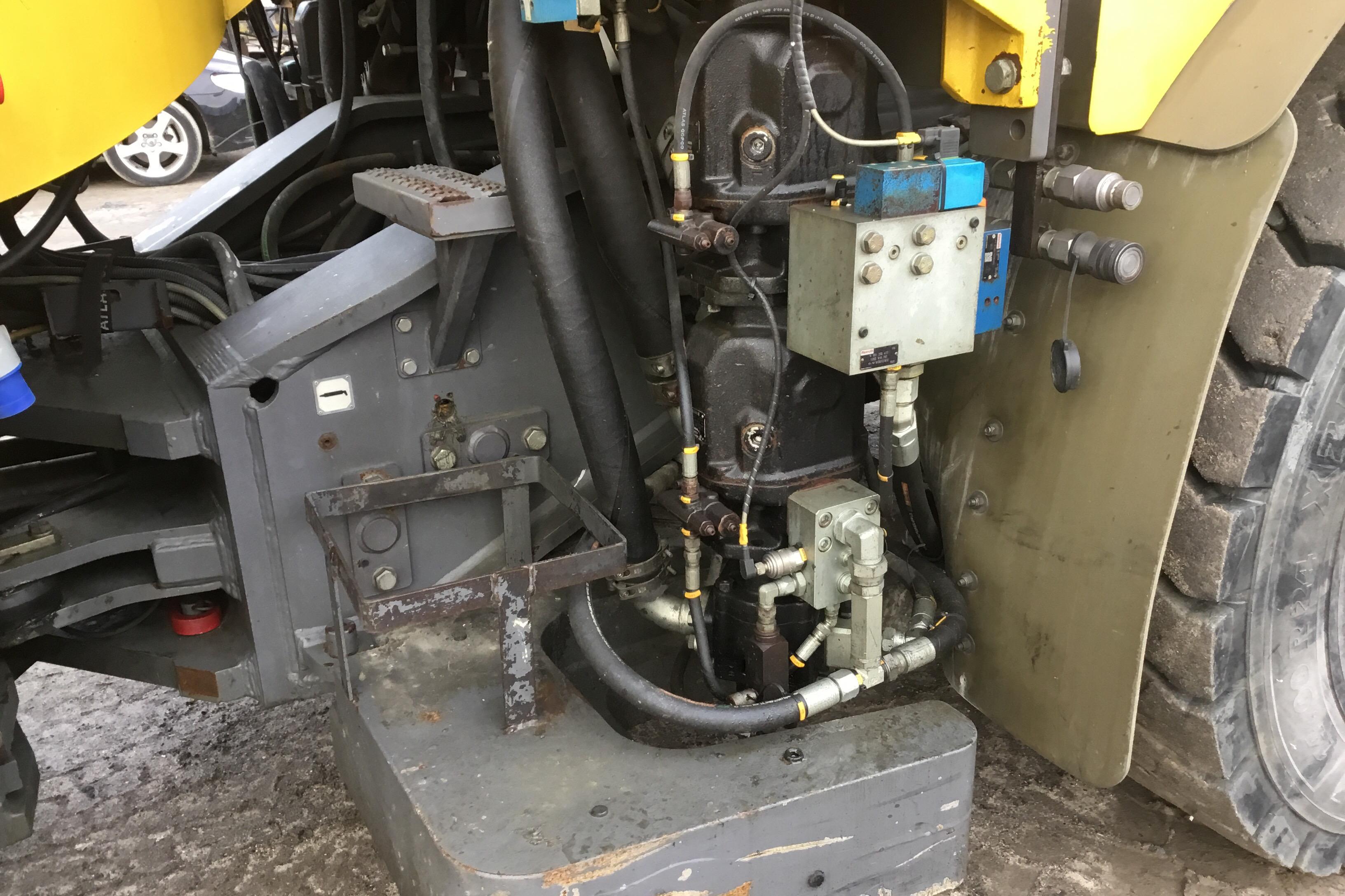 Atlas Copco E2C Borrigg 31 (G1n BRO31) -  - Automat - gul