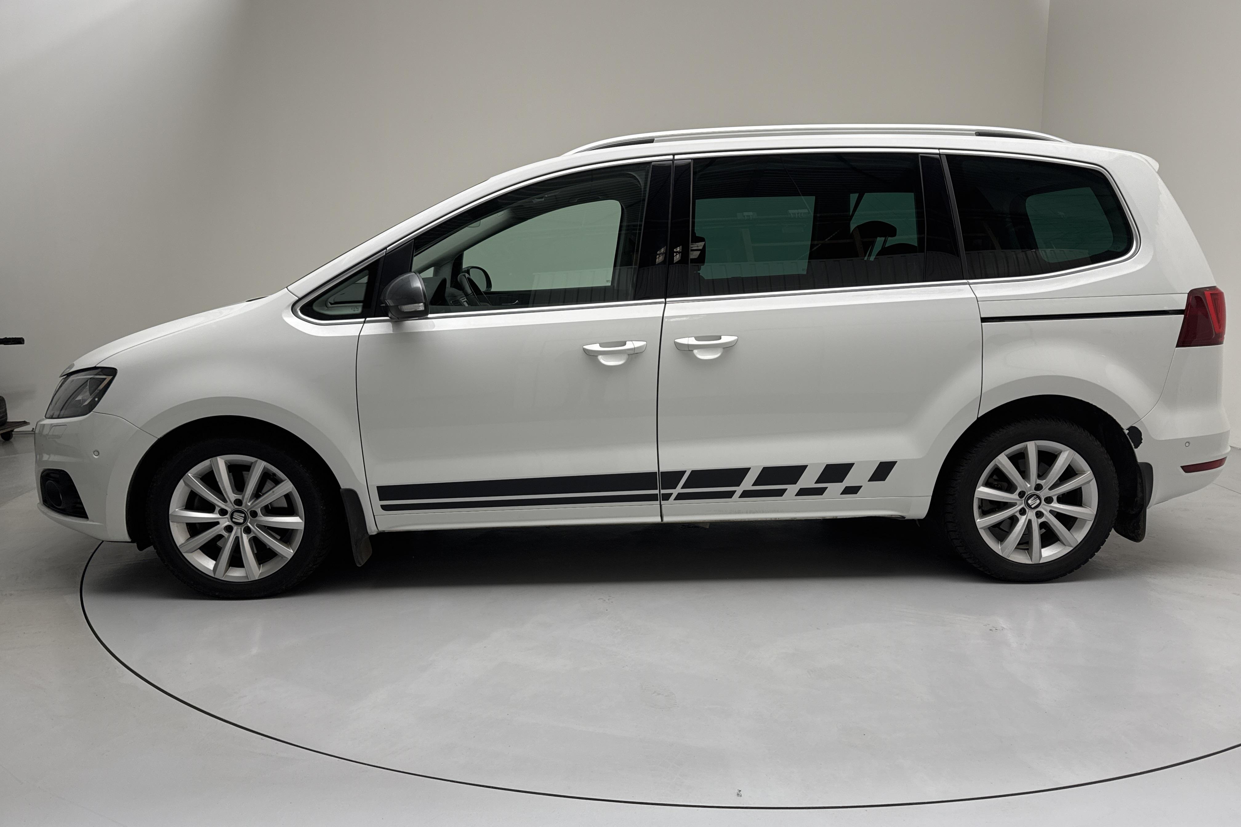 Seat Alhambra 2.0 TDI 4WD (177hk) - 183 270 km - Automatyczna - biały - 2020