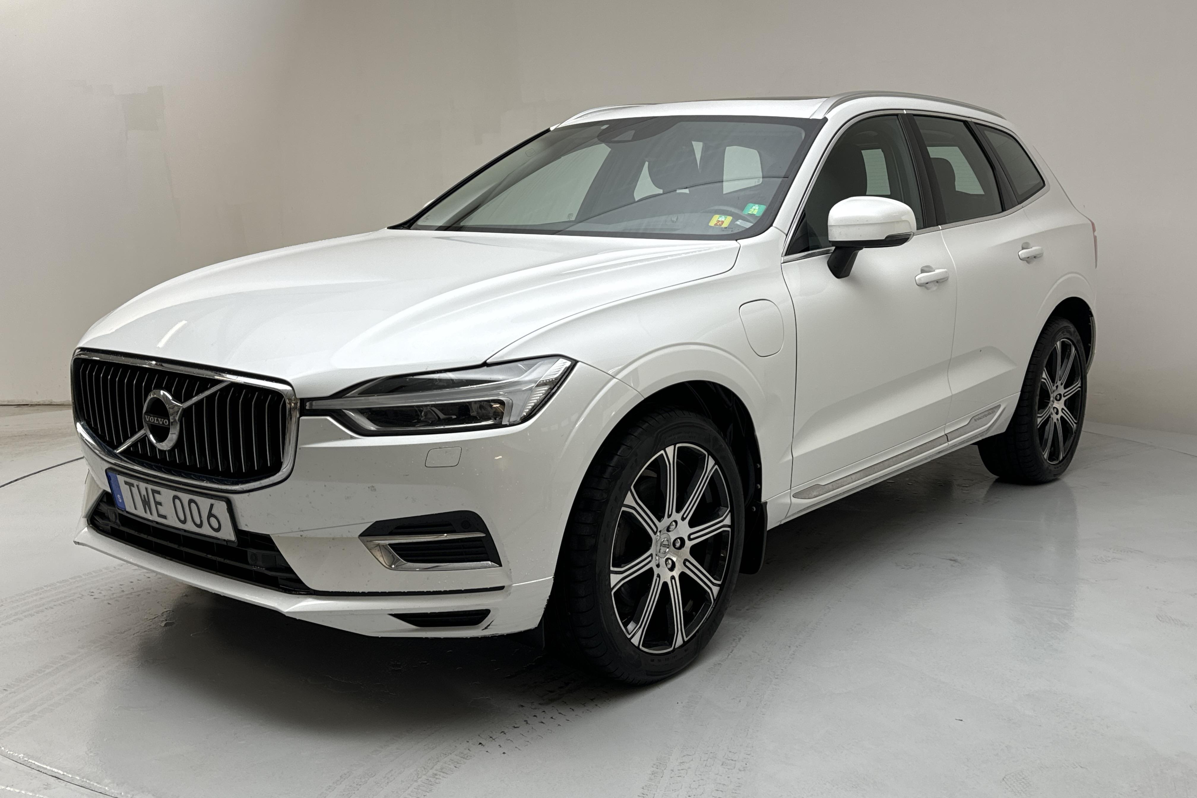 Volvo XC60 T8 AWD Twin Engine (407hk) - 11 449 mil - Automat - vit - 2018