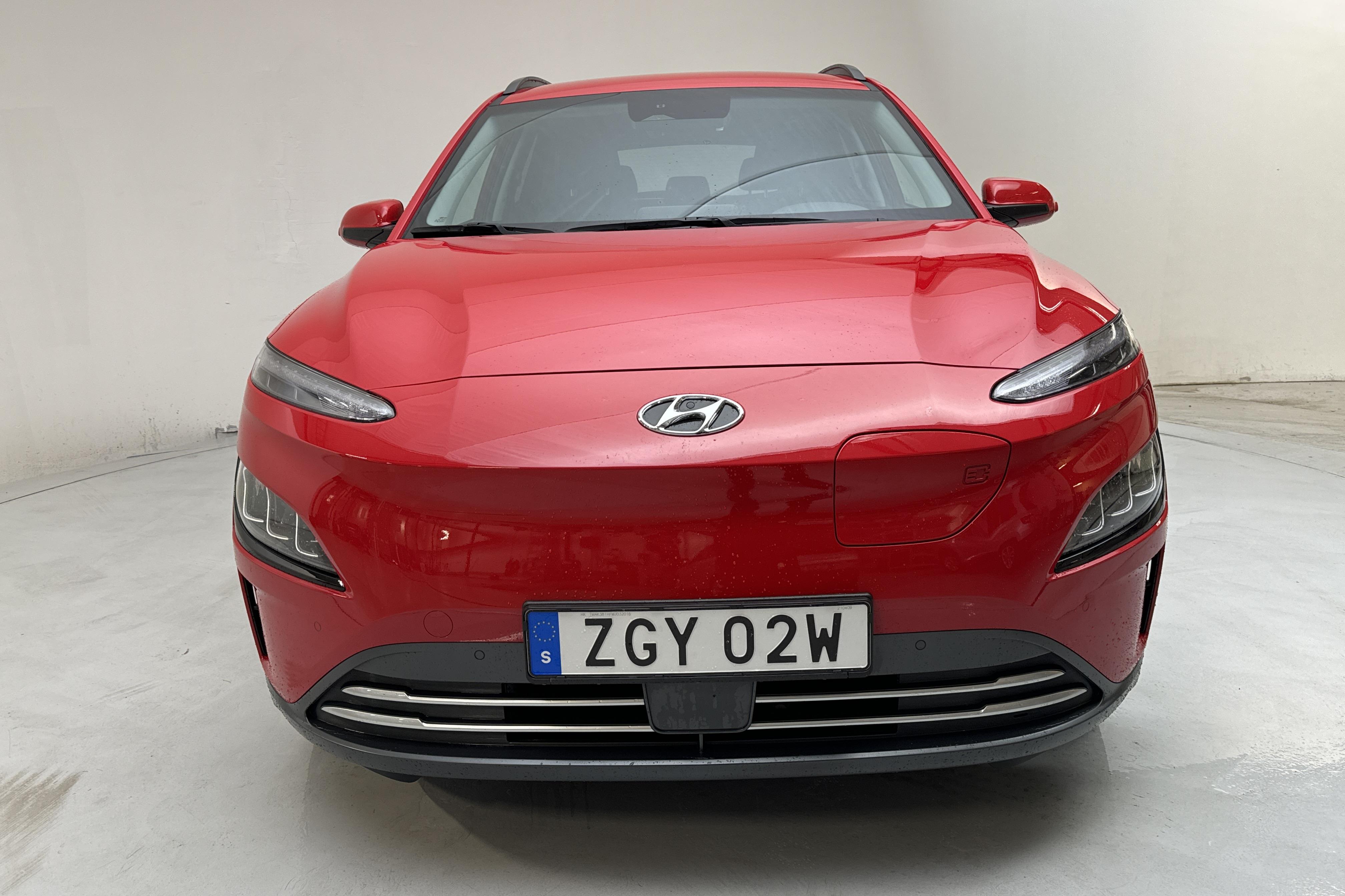 Hyundai Kona Electric Standard Range 39kWh (136hk) - 44 370 km - Automaattinen - punainen - 2021