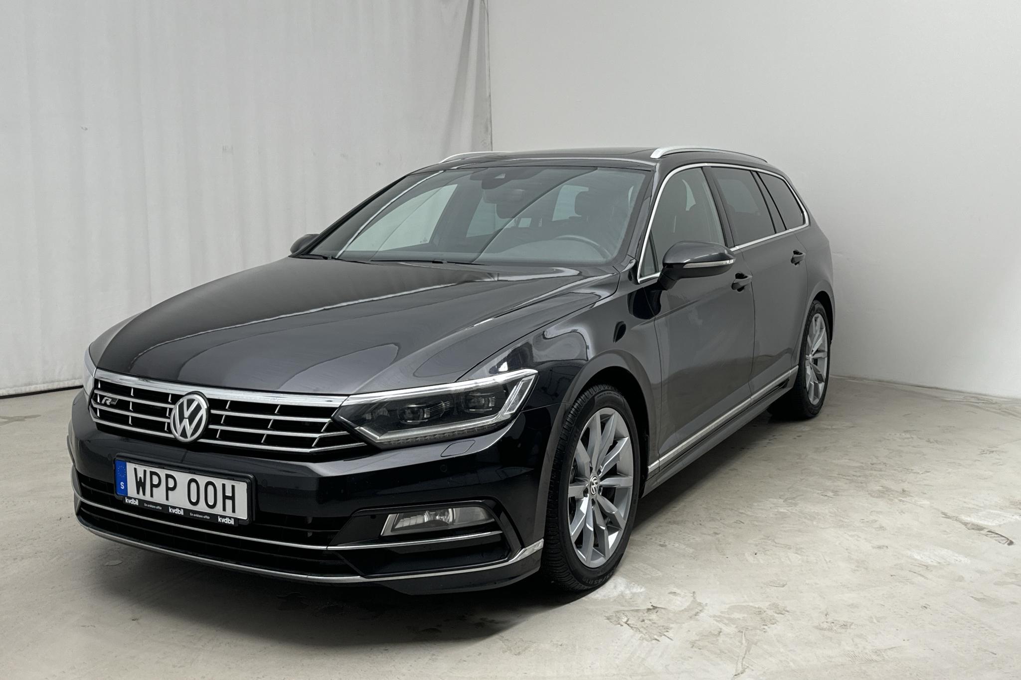 VW Passat 2.0 TDI Sportscombi 4MOTION (190hk) - 15 996 mil - Automat - svart - 2019