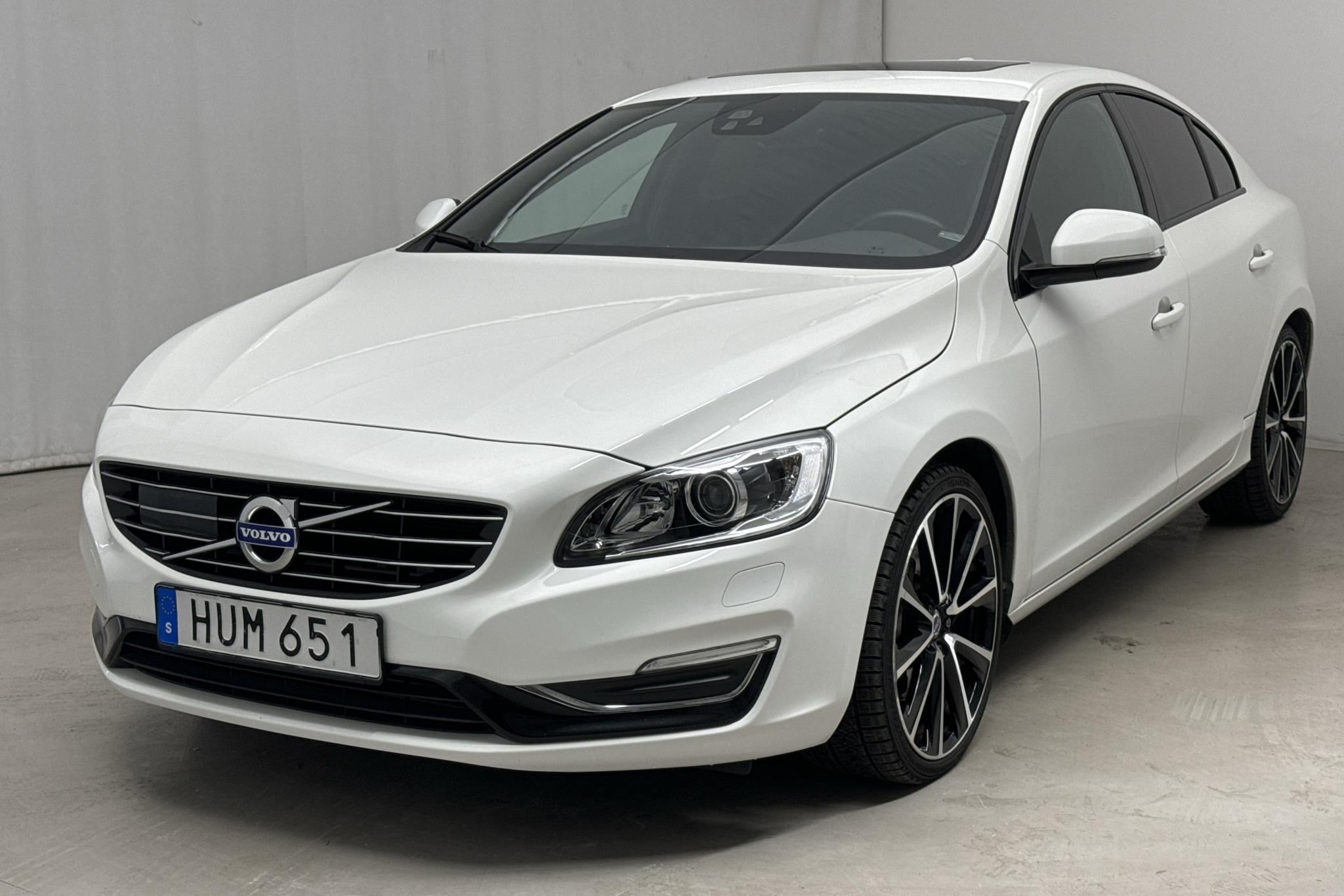 Volvo S60 D4 AWD (190hk) - 118 130 km - Automatic - white - 2017