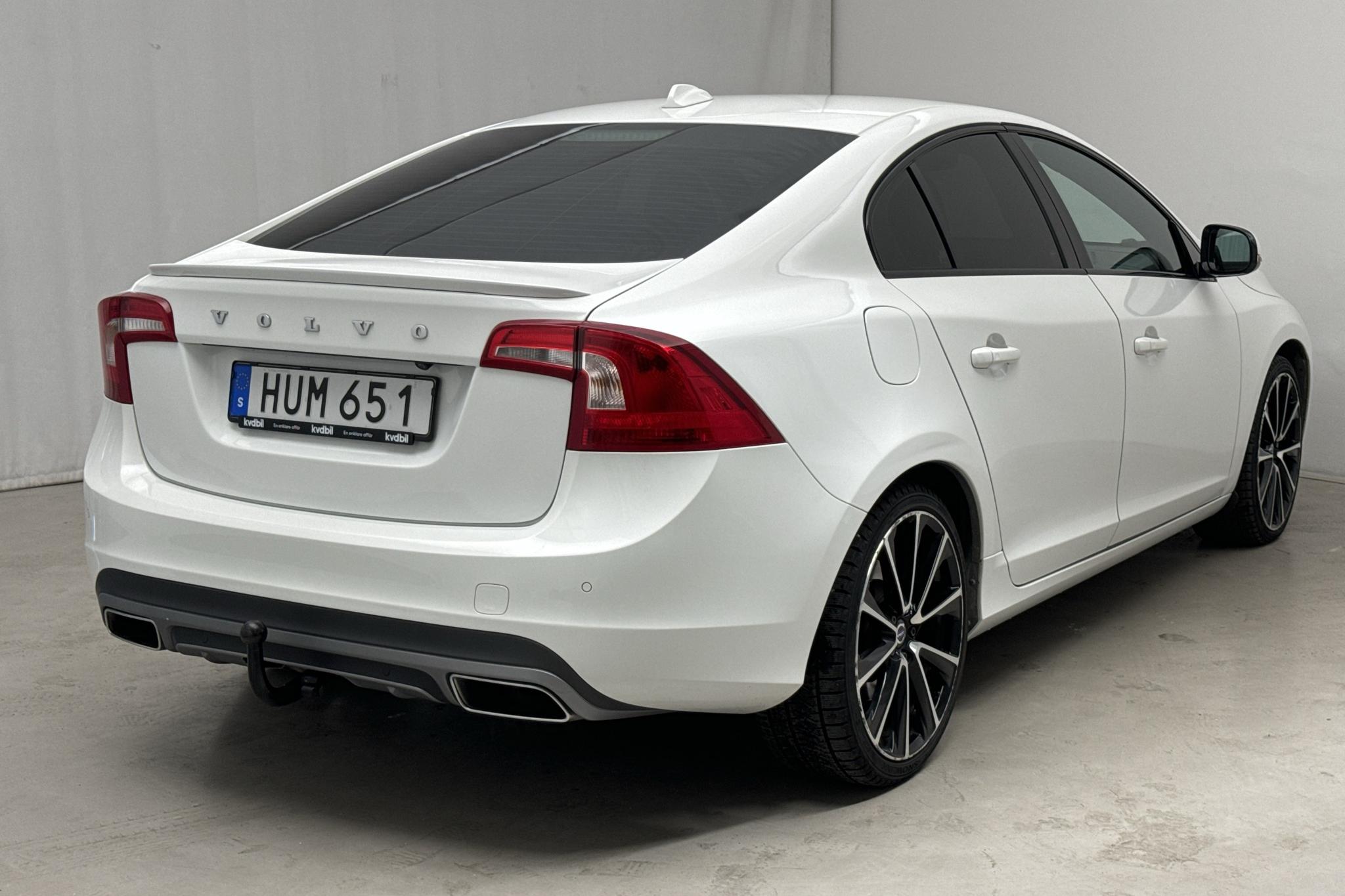 Volvo S60 D4 AWD (190hk) - 118 130 km - Automaatne - valge - 2017