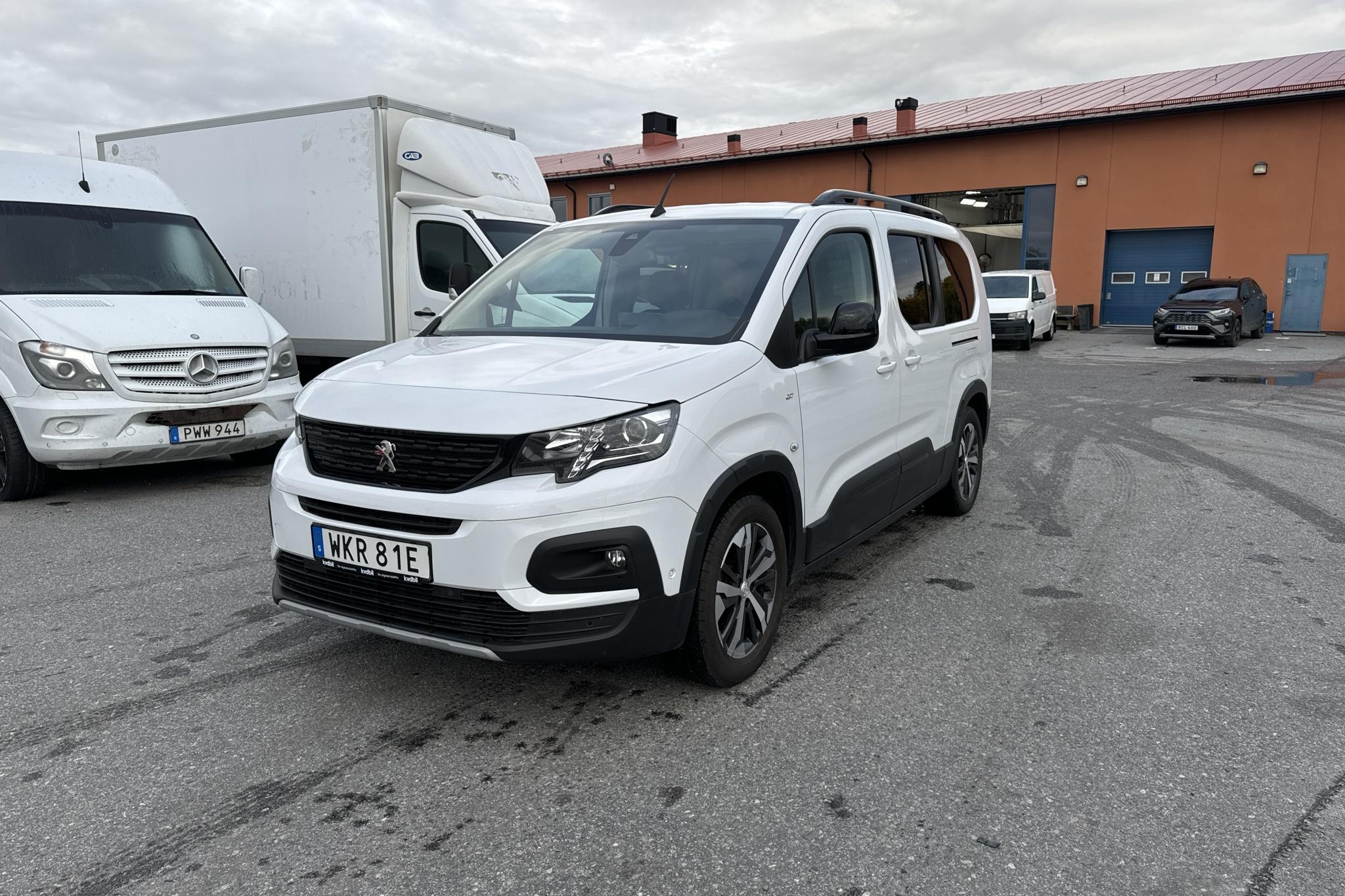 Peugeot e-Rifter 50 kWh (136hk) - 3 321 mil - Automat - vit - 2022