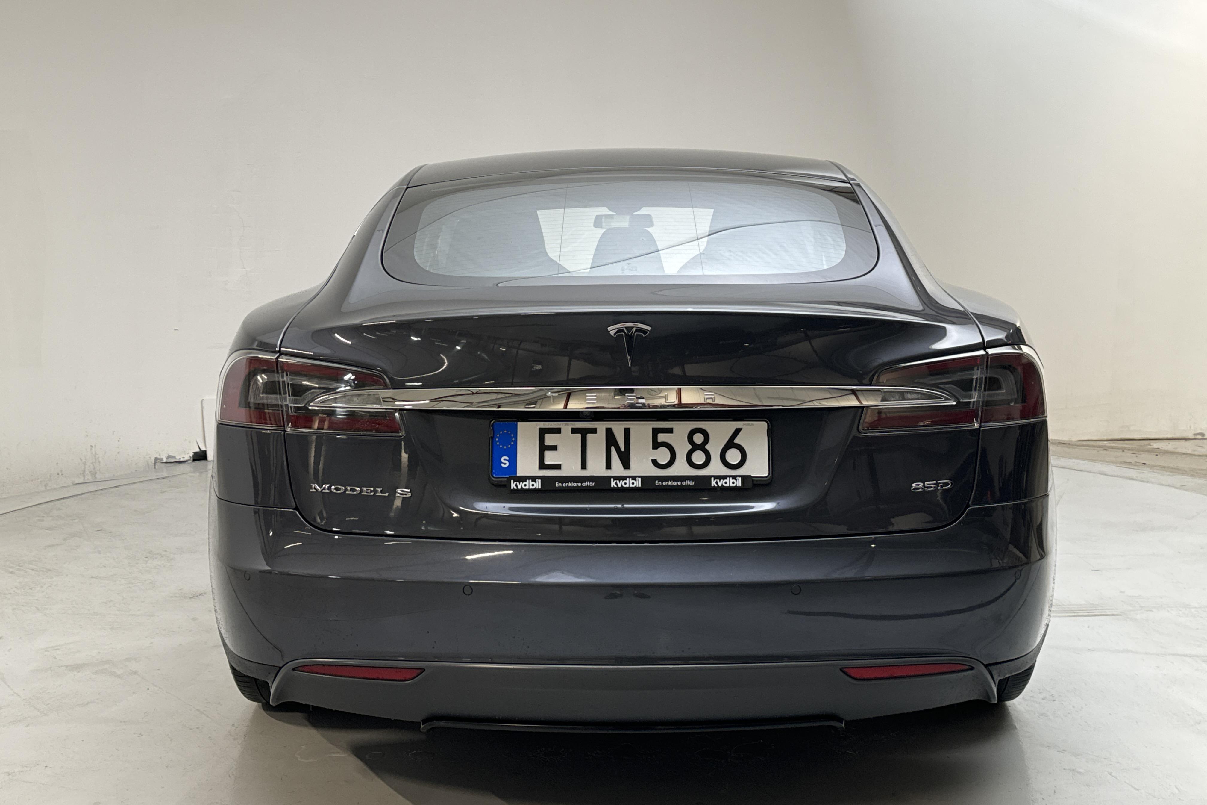 Tesla Model S 85D - 306 550 km - Automatic - gray - 2015