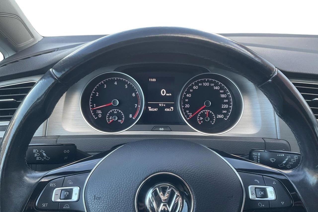 VW Golf VII 1.2 TSI 5dr (110hk) - 160 250 km - Manualna - biały - 2017