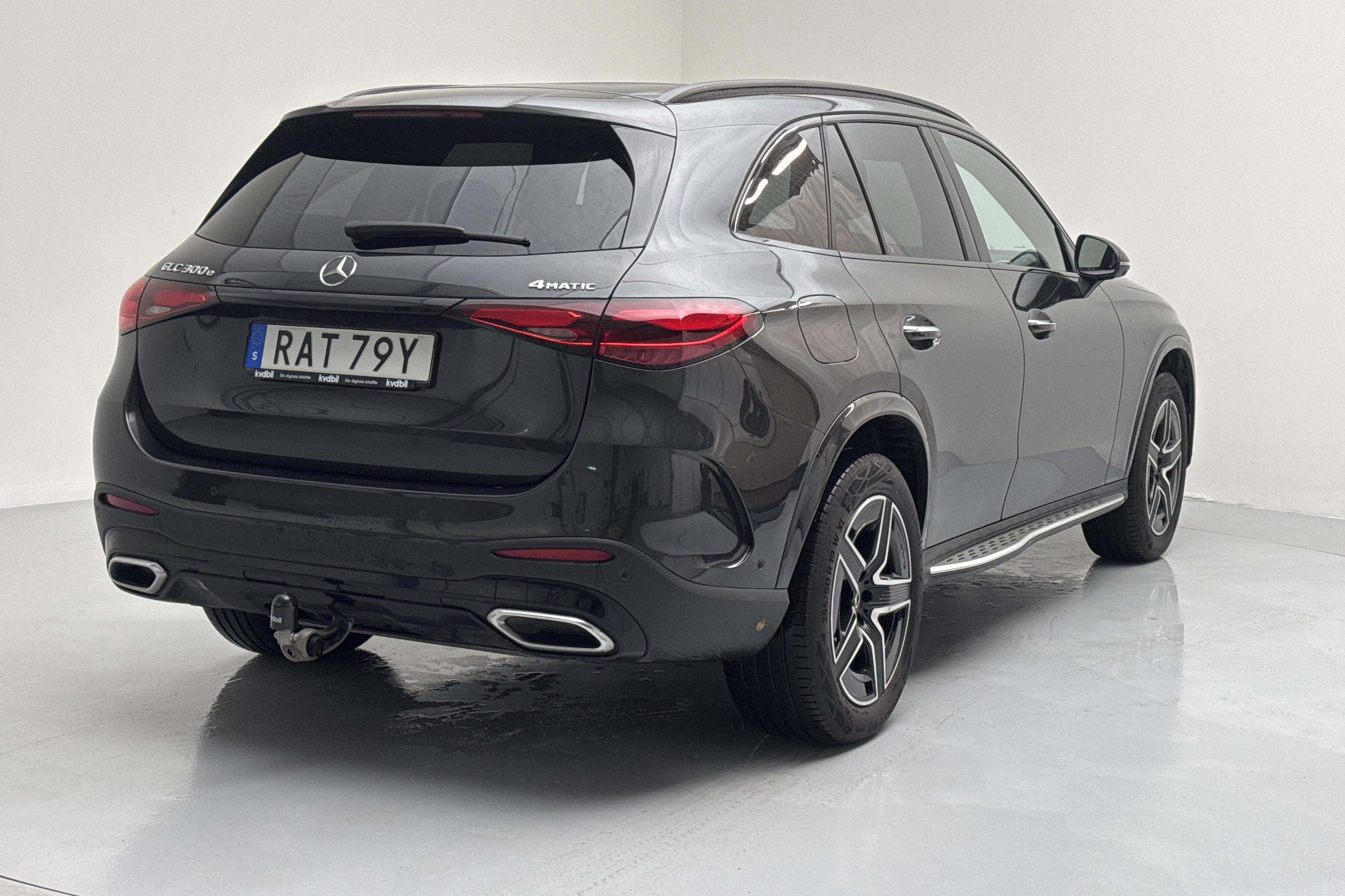 Mercedes GLC 300 e 4MATIC X254 (313hk) - 20 600 km - Automaattinen - harmaa - 2024