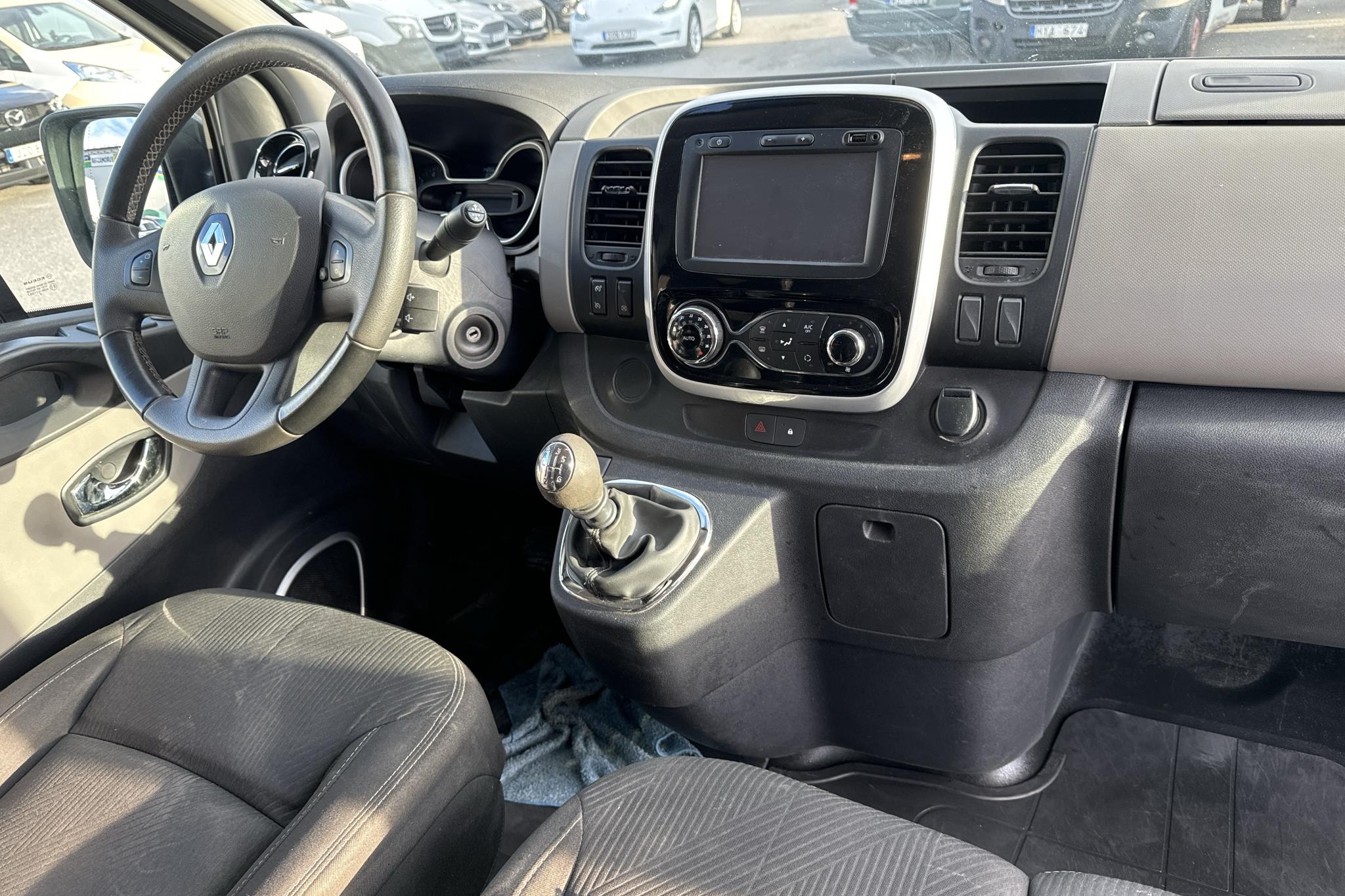 Renault Trafic 1.6 dCi (145hk) - 148 570 km - Manuaalinen - musta - 2017