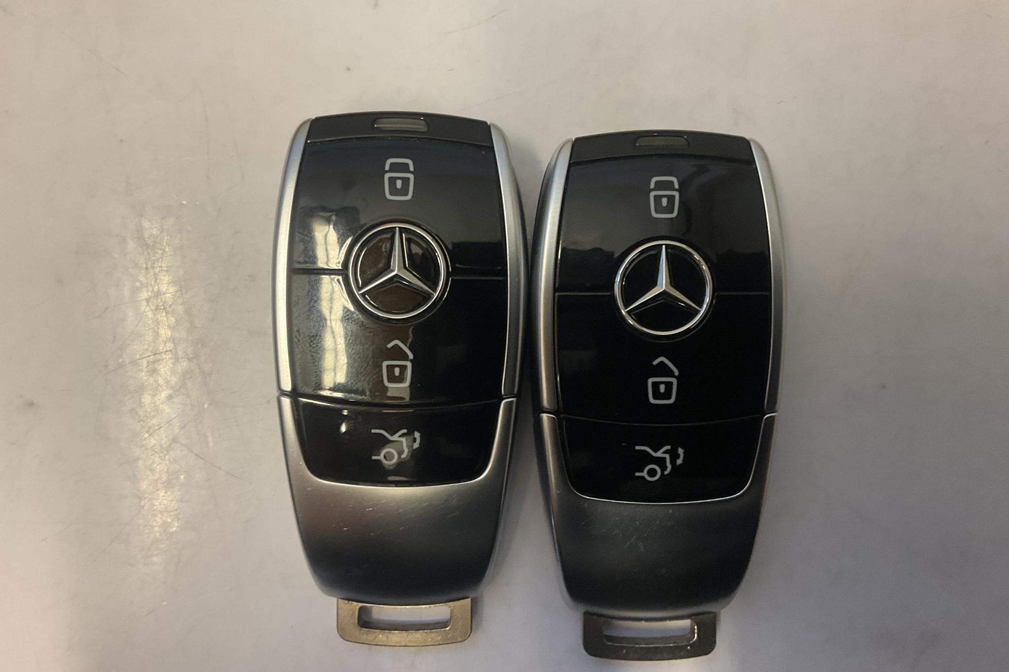 Mercedes E 220 d 4Matic All Terrain Kombi S214 (197hk) - 52 190 km - Automaattinen - musta - 2023