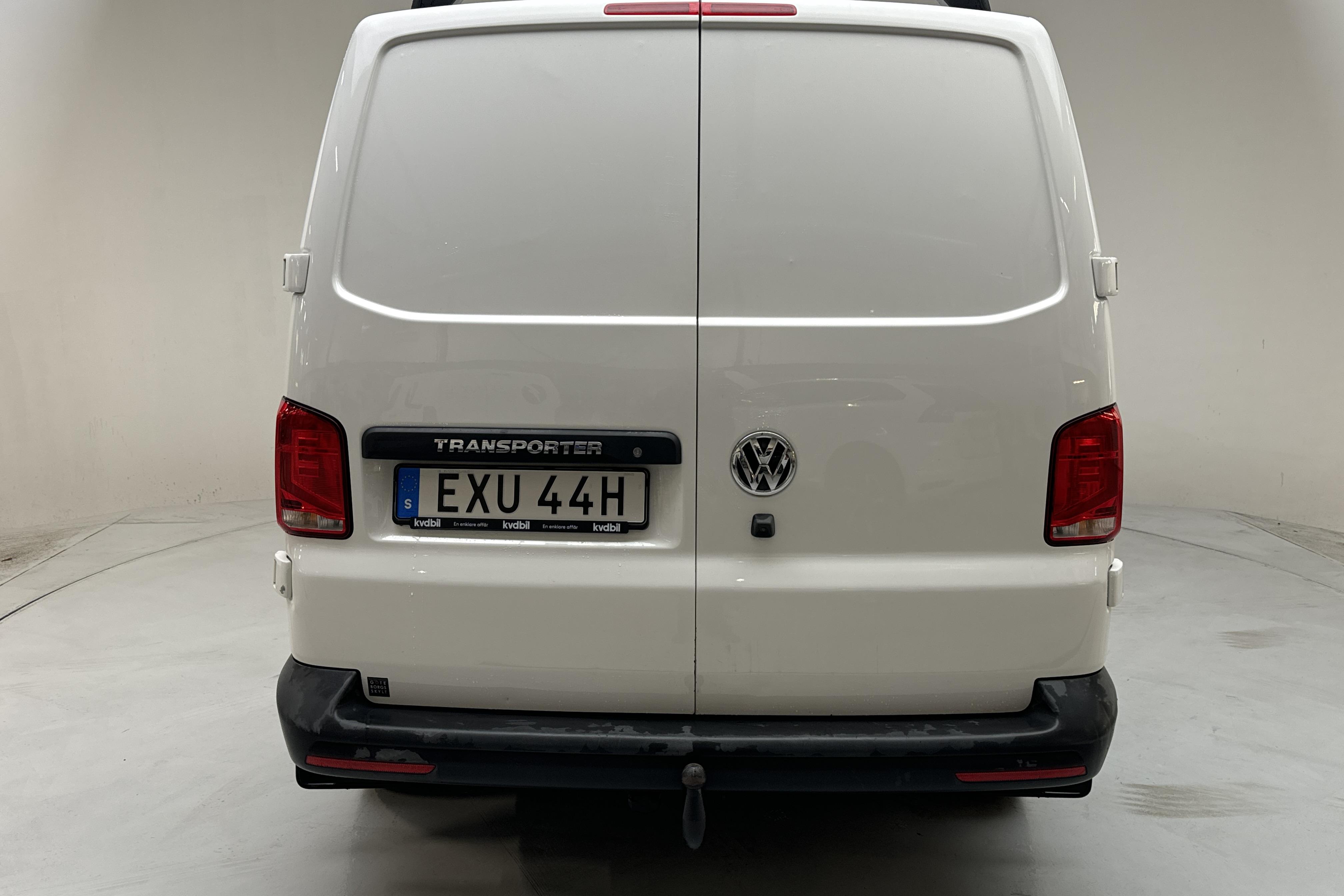 VW Transporter T6.1 2.0 TDI BMT Skåp (150hk) - 58 420 km - Automatyczna - biały - 2020