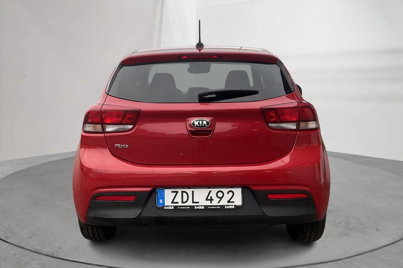 KIA Rio 1.2 (84hk) - 85 730 km - Manualna - czerwony - 2018