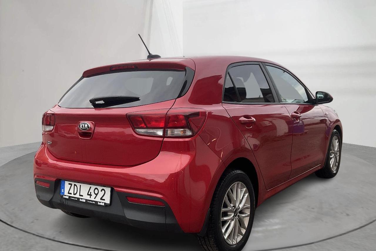 KIA Rio 1.2 (84hk) - 8 573 mil - Manuell - röd - 2018