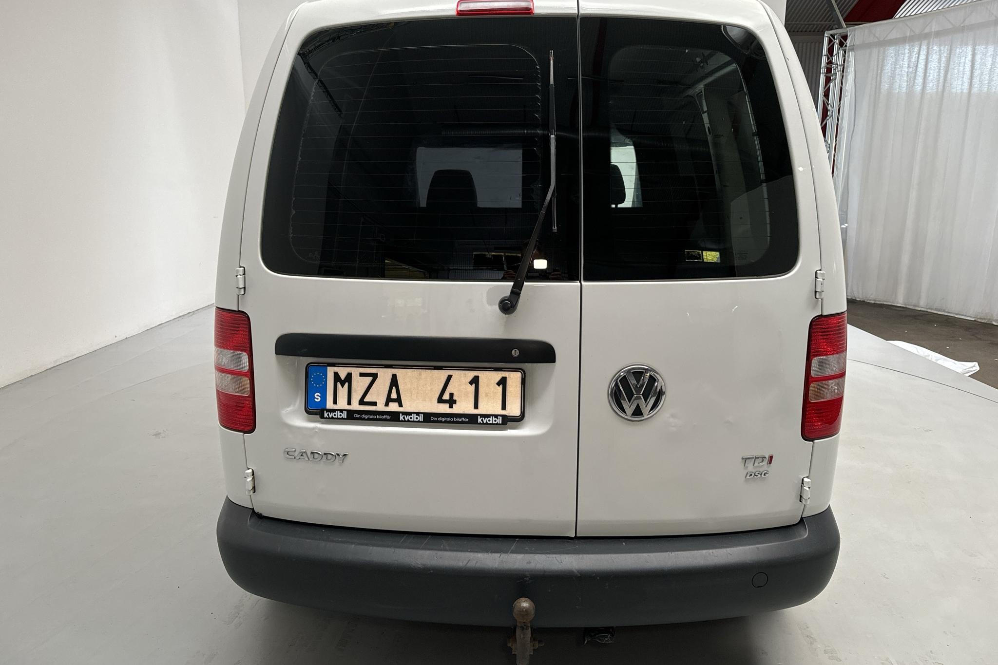 VW Caddy 1.6 TDI Skåp (102hk) - 232 720 km - Automatyczna - biały - 2013