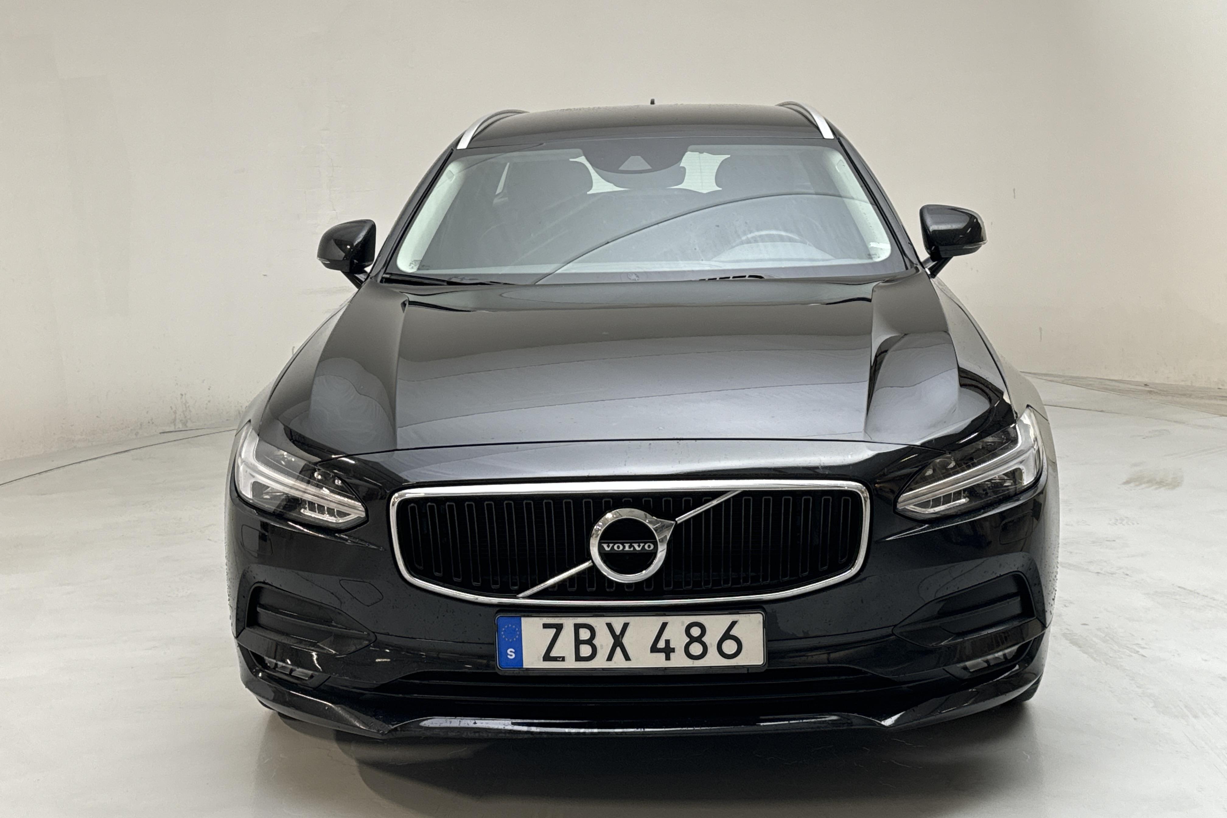 Volvo V90 T5 (254hk) - 79 740 km - Automaatne - must - 2018