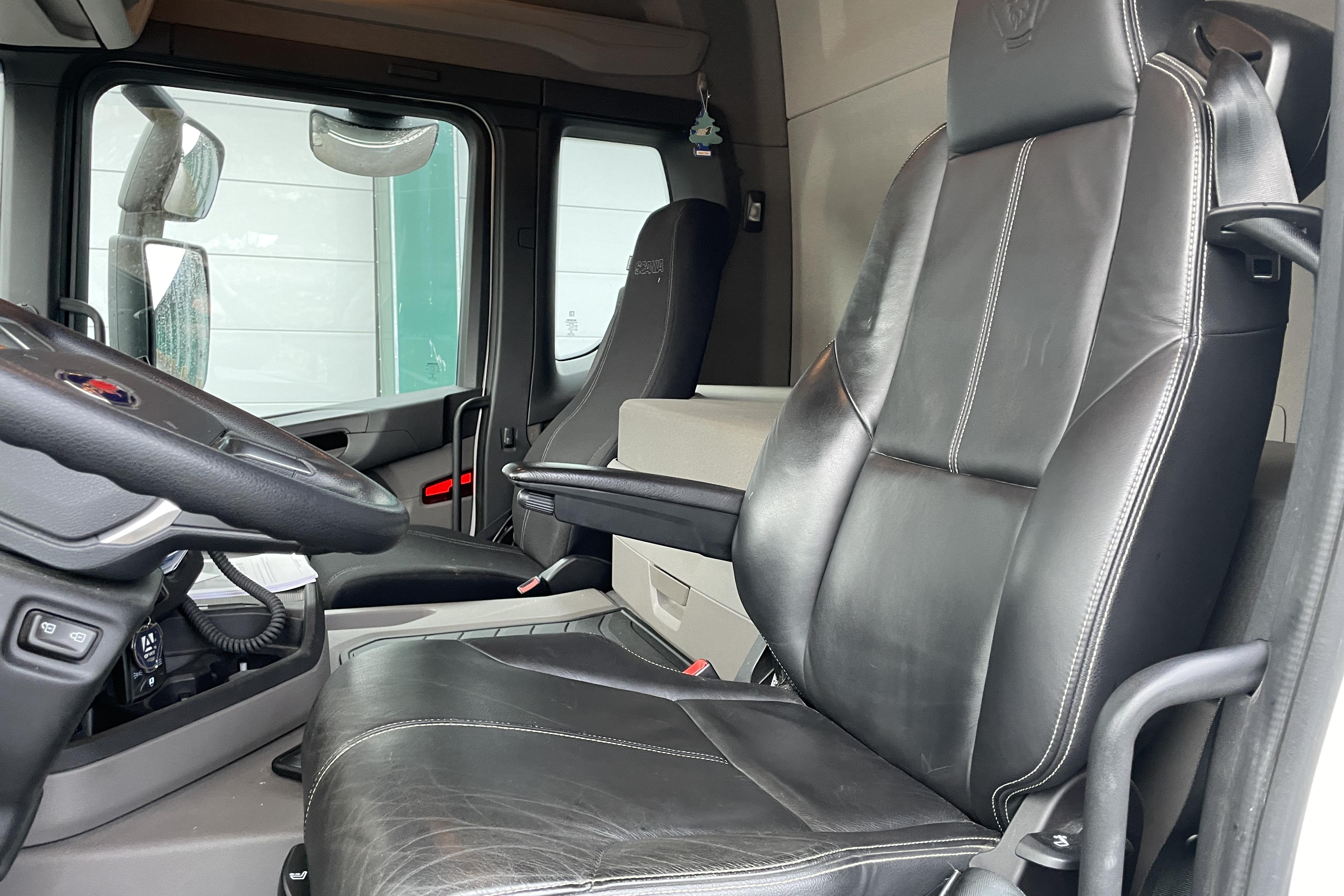 SCANIA G410 Gas (CNG) - 69 915 km - Automatyczna - biały - 2019