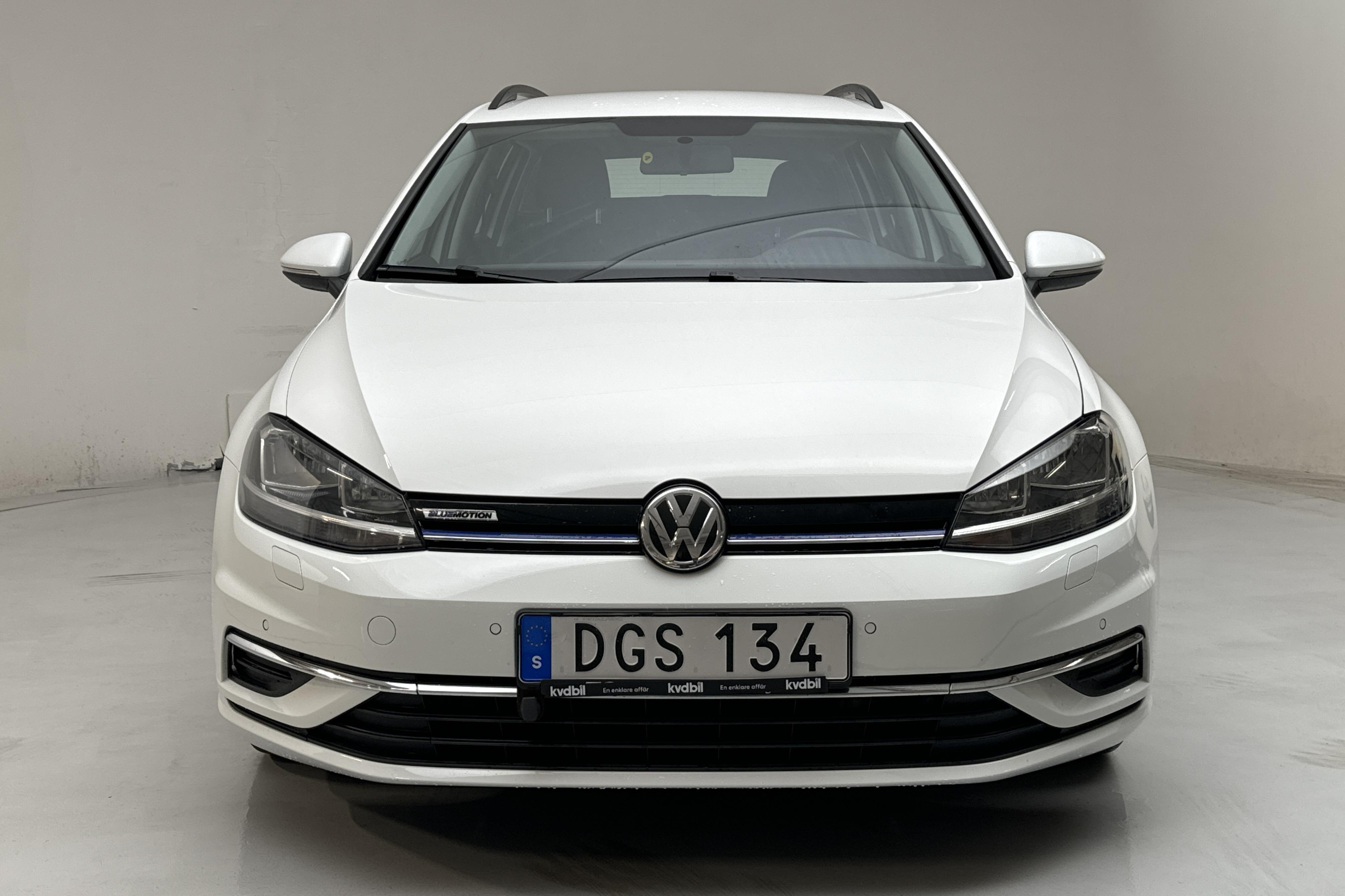 VW Golf VII 1.4 TGI BlueMotion Sportscombi (110hk) - 106 790 km - Käsitsi - valge - 2018