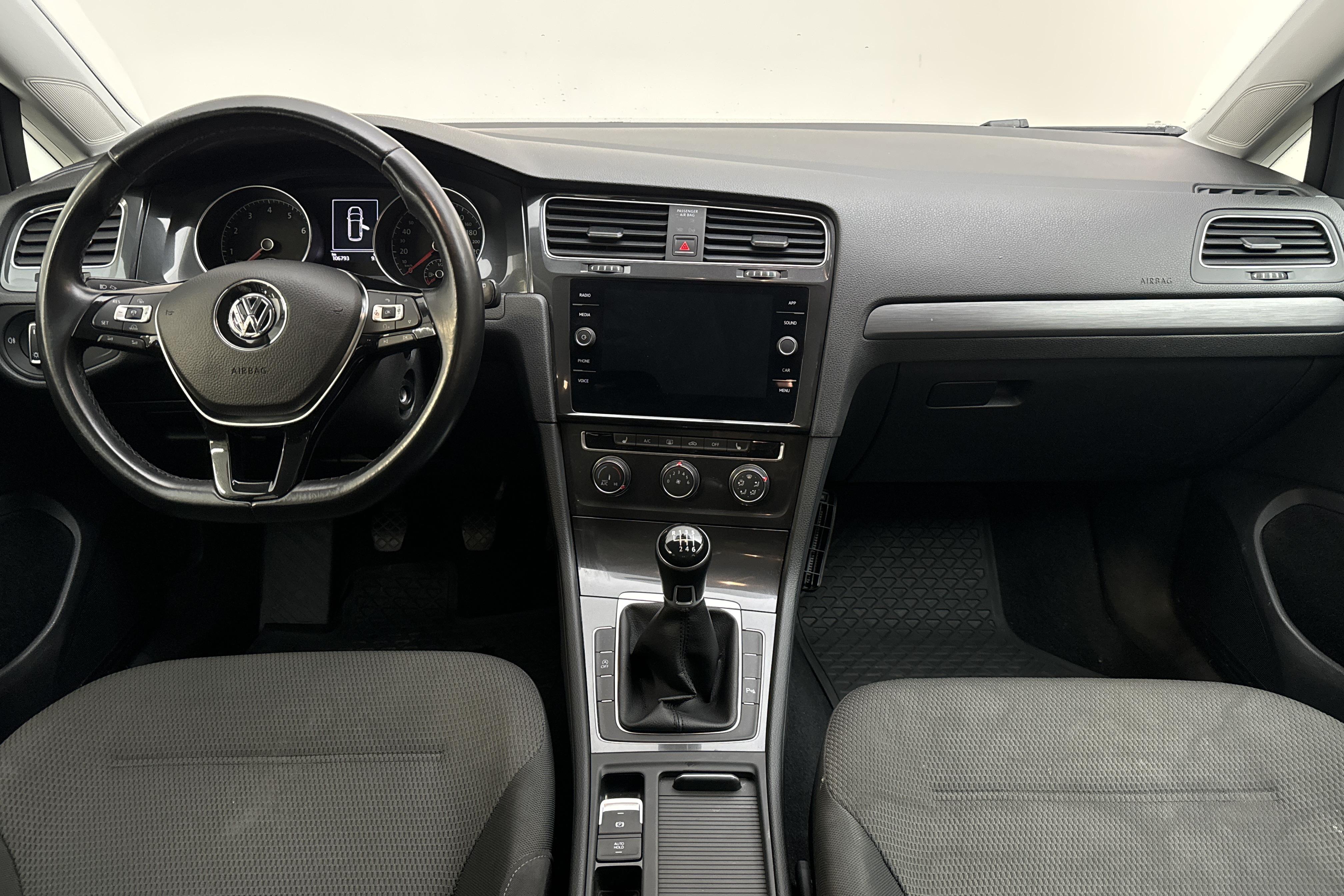 VW Golf VII 1.4 TGI BlueMotion Sportscombi (110hk) - 106 790 km - Manualna - biały - 2018