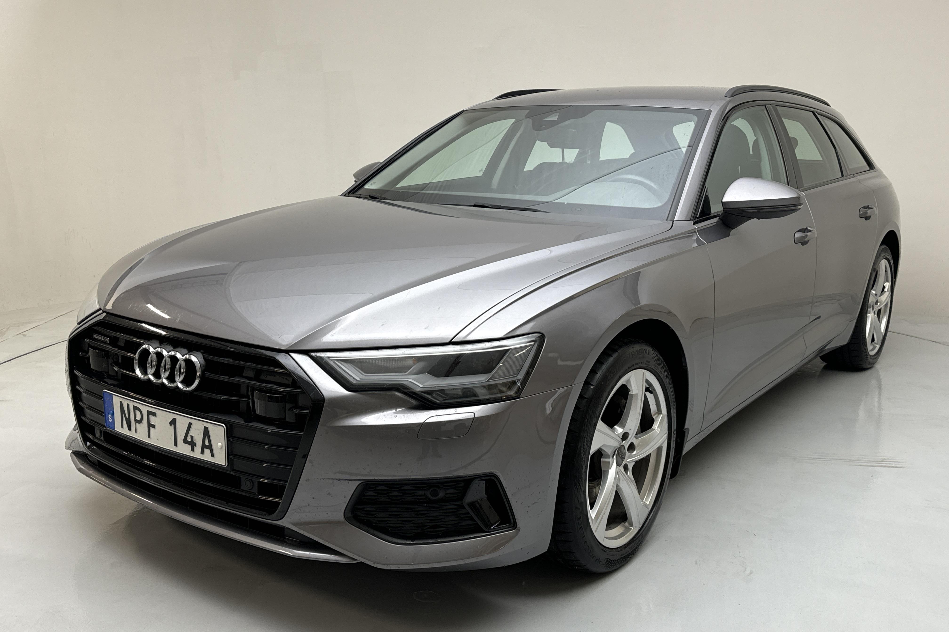 Audi A6 Avant 40 TDI quattro (204hk) - 80 780 km - Automaattinen - harmaa - 2019