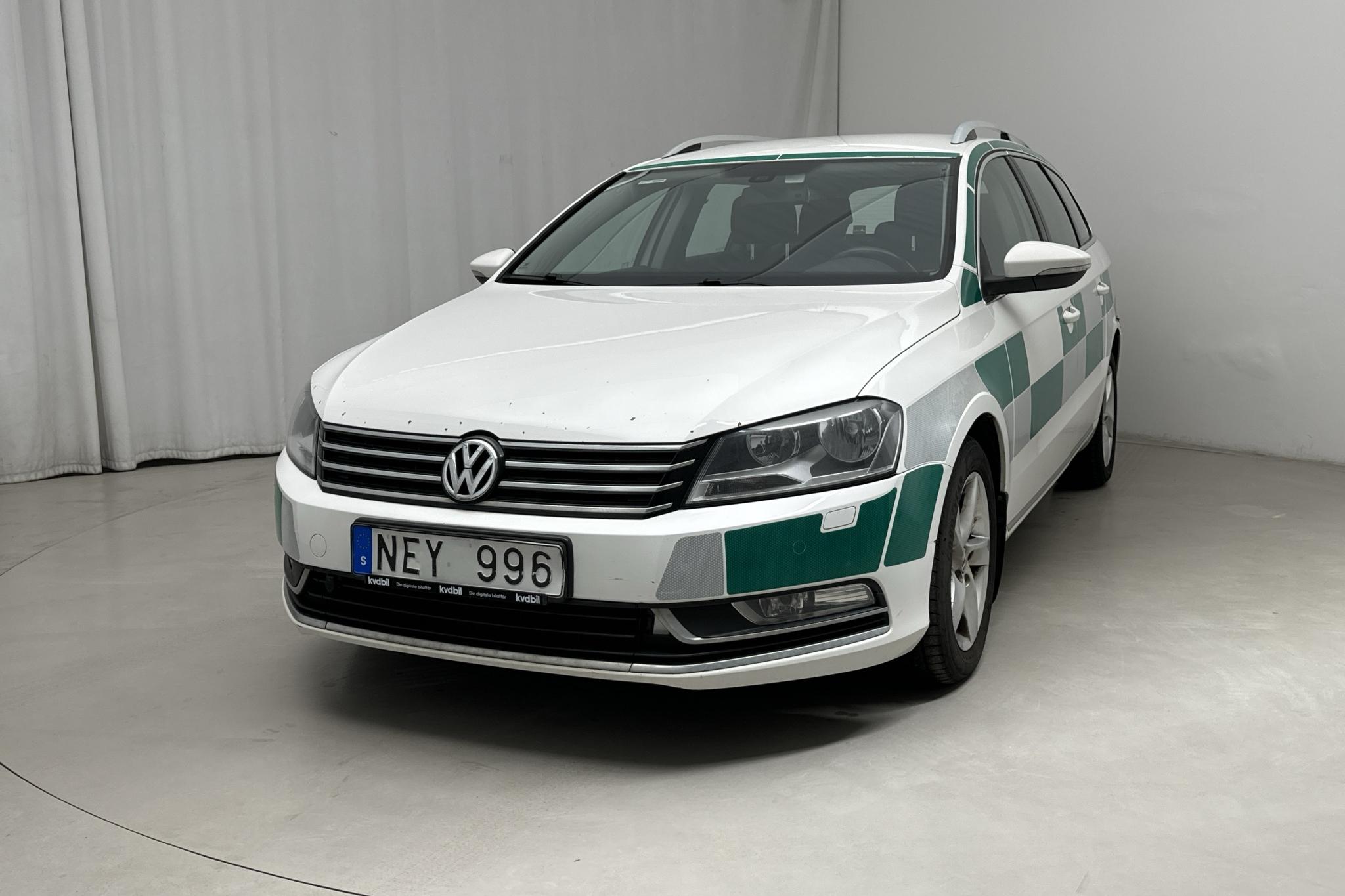 VW Passat 2.0 TDI BlueMotion Technology Variant (140hk) - 147 950 km - Käsitsi - valge - 2013