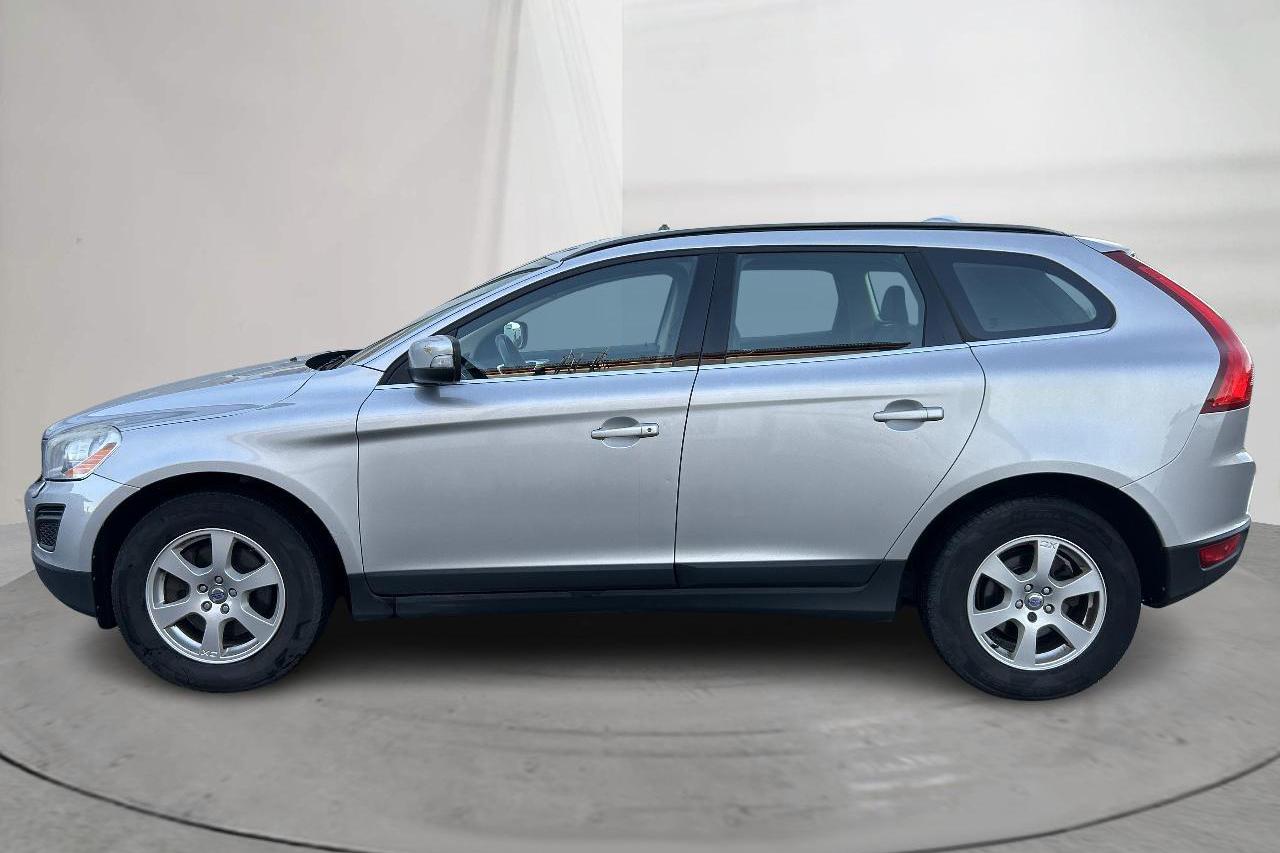 Volvo XC60 D4 AWD (163hk) - 265 030 km - Manual - Light Grey - 2013