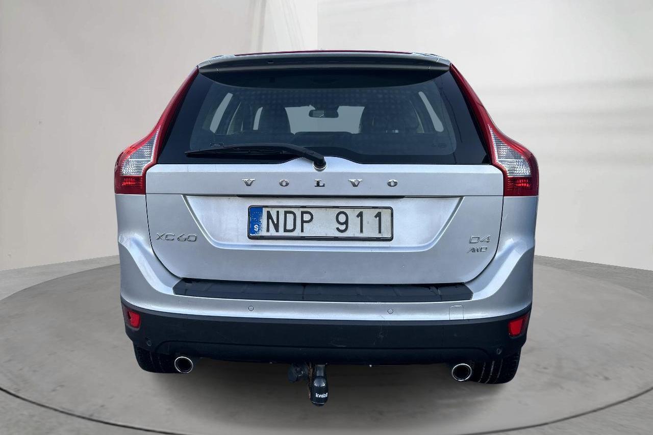 Volvo XC60 D4 AWD (163hk) - 265 030 km - Manual - Light Grey - 2013