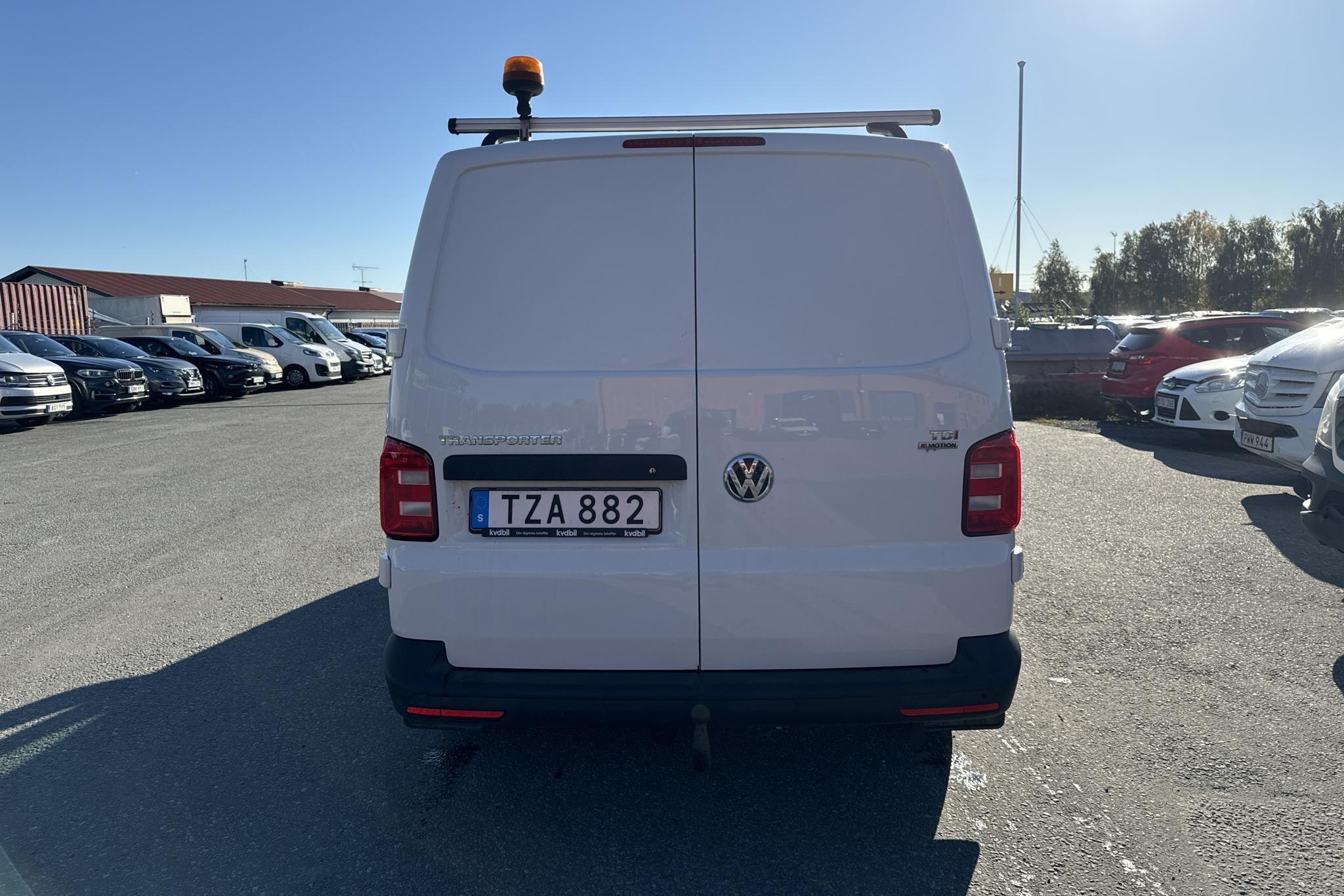 VW Transporter T6 2.0 TDI BMT Skåp 4MOTION (150hk) - 107 690 km - Käsitsi - valge - 2018