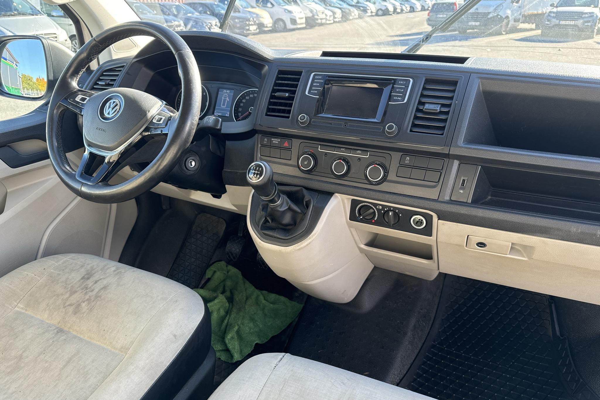 VW Transporter T6 2.0 TDI BMT Skåp 4MOTION (150hk) - 107 690 km - Käsitsi - valge - 2018