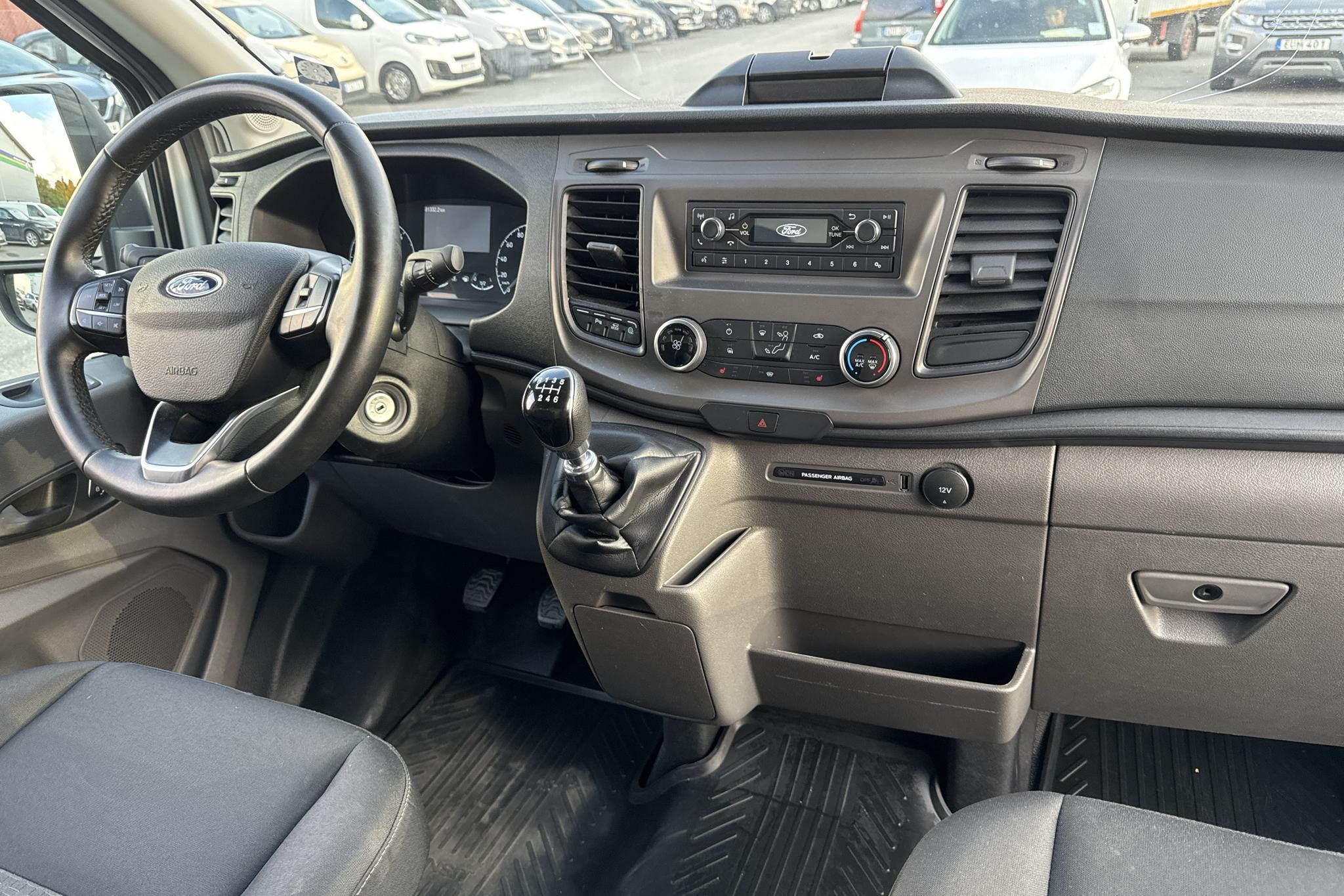 Ford Transit 350 2.0 TDCi AWD Skåp (170hk) - 81 330 km - Manualna - biały - 2022