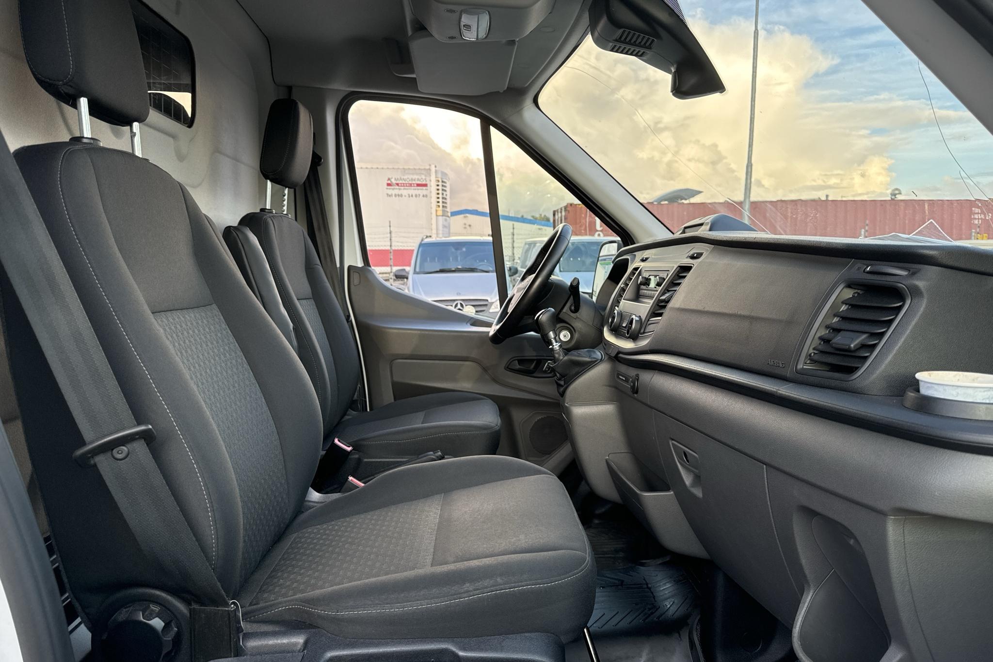 Ford Transit 350 2.0 TDCi AWD Skåp (170hk) - 81 330 km - Käsitsi - valge - 2022