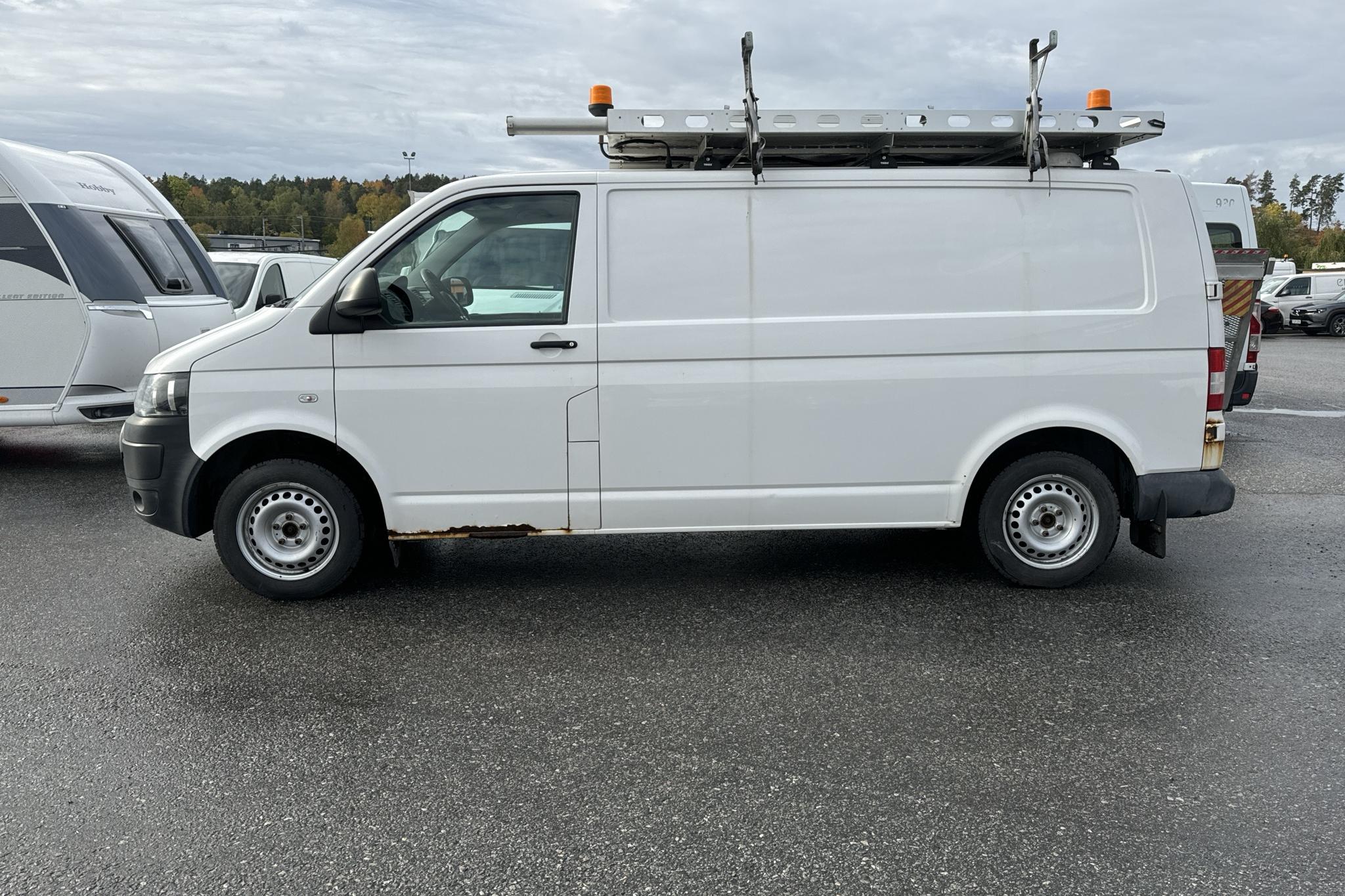 VW Transporter T5 2.0 TDI 4MOTION (140hk) - 169 960 km - Manualna - biały - 2015