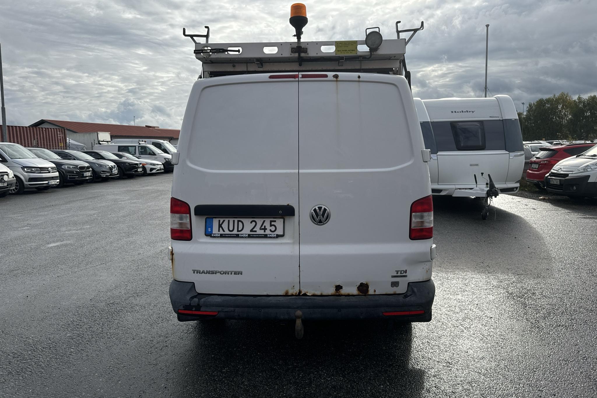 VW Transporter T5 2.0 TDI 4MOTION (140hk) - 169 960 km - Manualna - biały - 2015