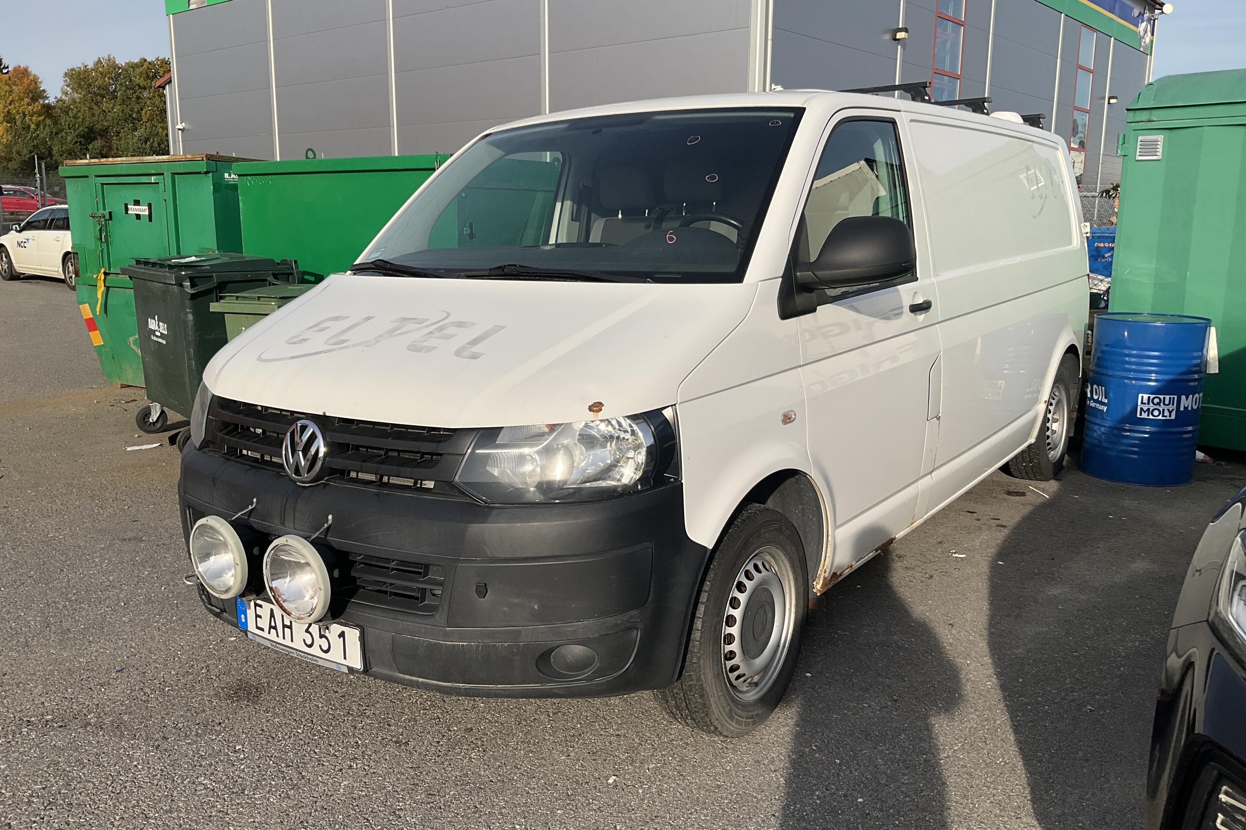 VW Transporter T5 2.0 TDI 4MOTION (140hk) - 189 470 km - Käsitsi - valge - 2015