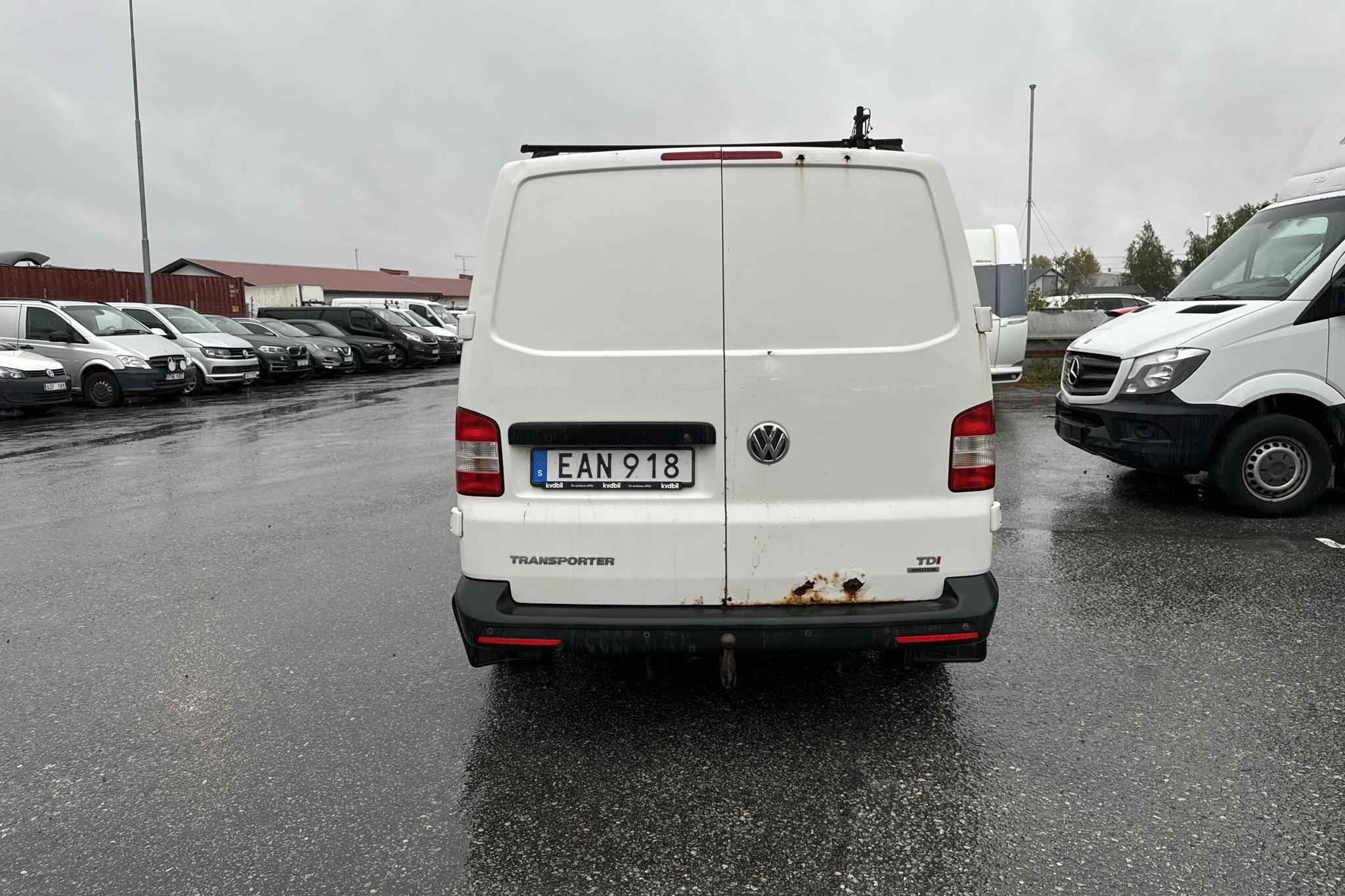 VW Transporter T5 2.0 TDI 4MOTION (140hk) - 187 490 km - Manualna - biały - 2015