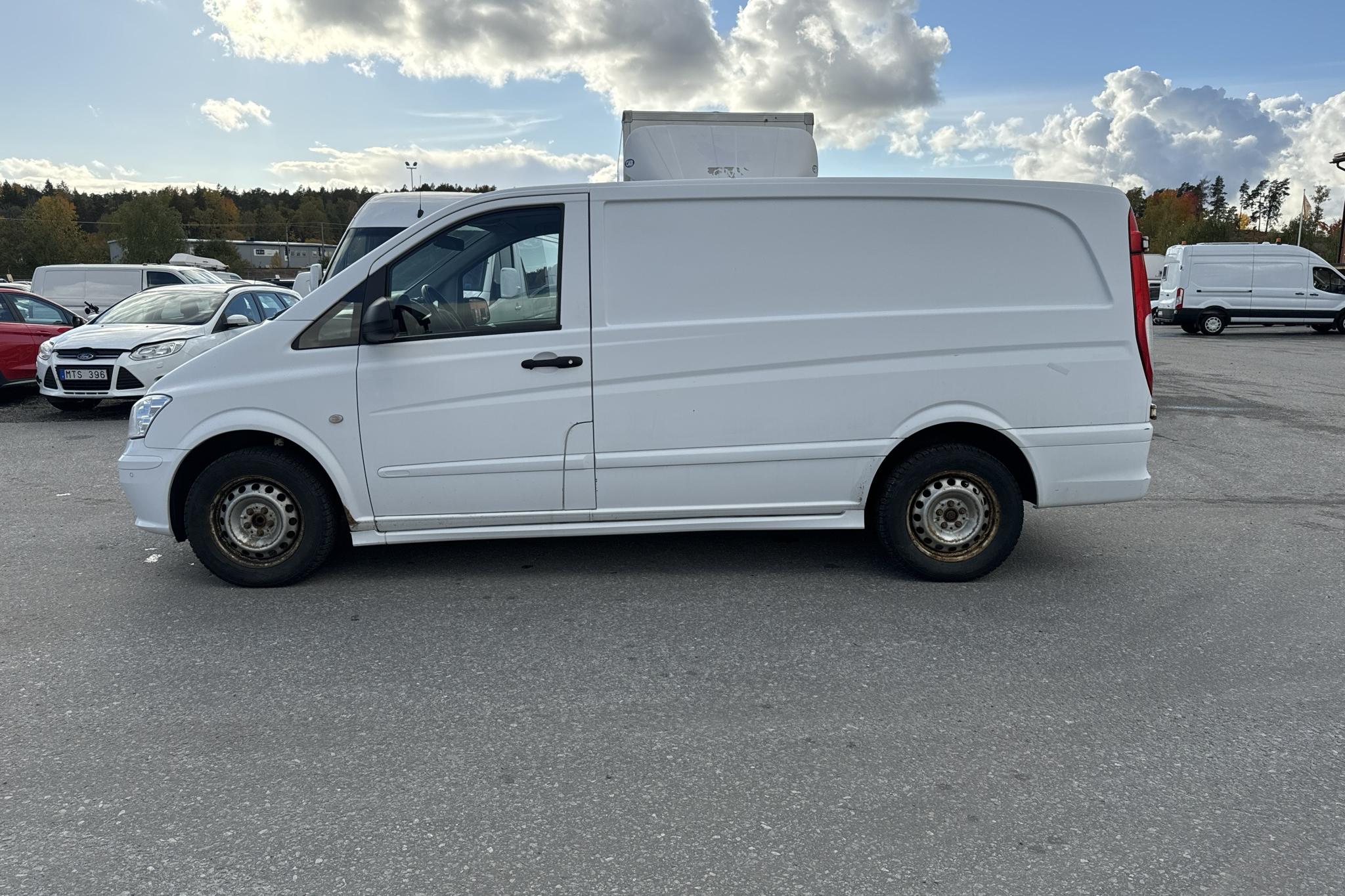 Mercedes Vito 113 CDI W639 (136hk) - 143 410 km - Automatic - white - 2013