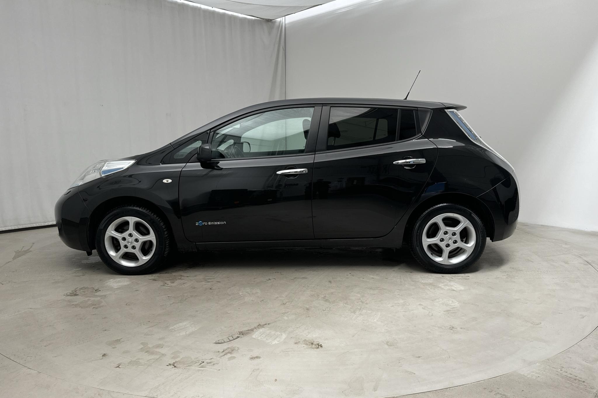 Nissan LEAF 5dr (109hk) - 101 540 km - Automaattinen - musta - 2017