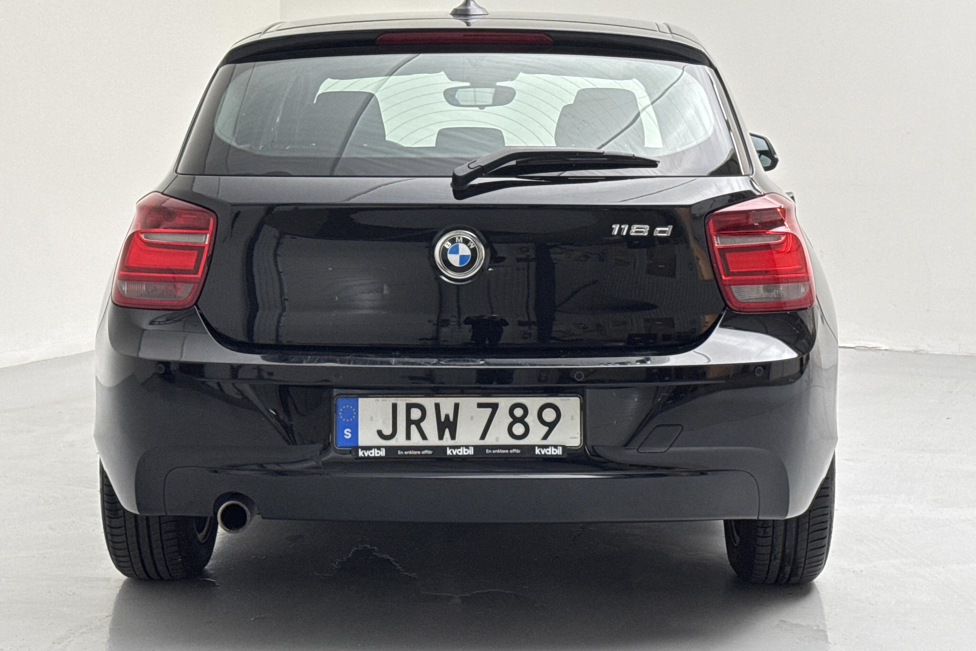 BMW 118d 5dr, F20 (143hk) - 108 720 km - Automatyczna - czarny - 2015