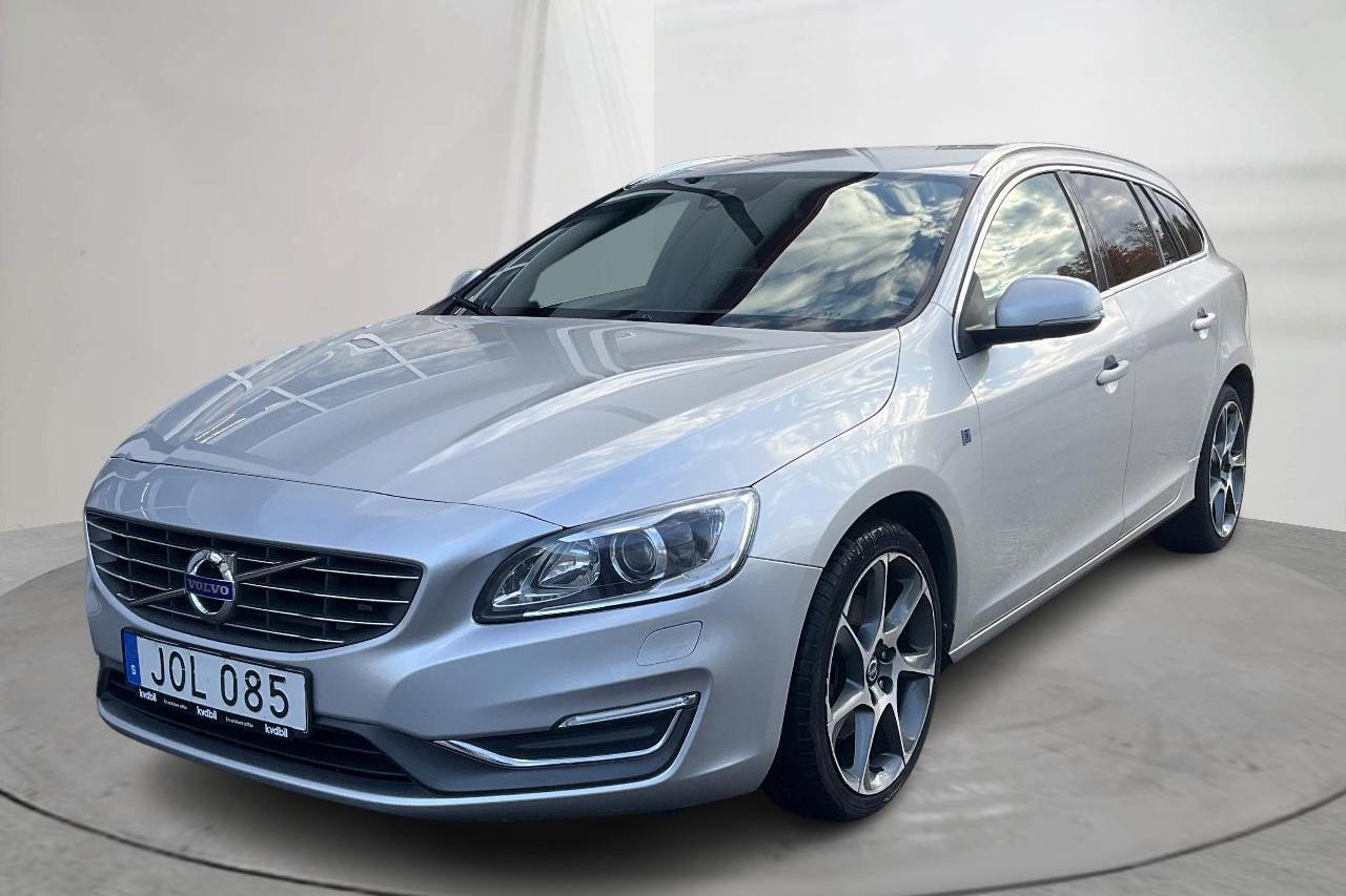 Volvo V60 D4 (181hk) - 172 370 km - Käsitsi - hõbe - 2015