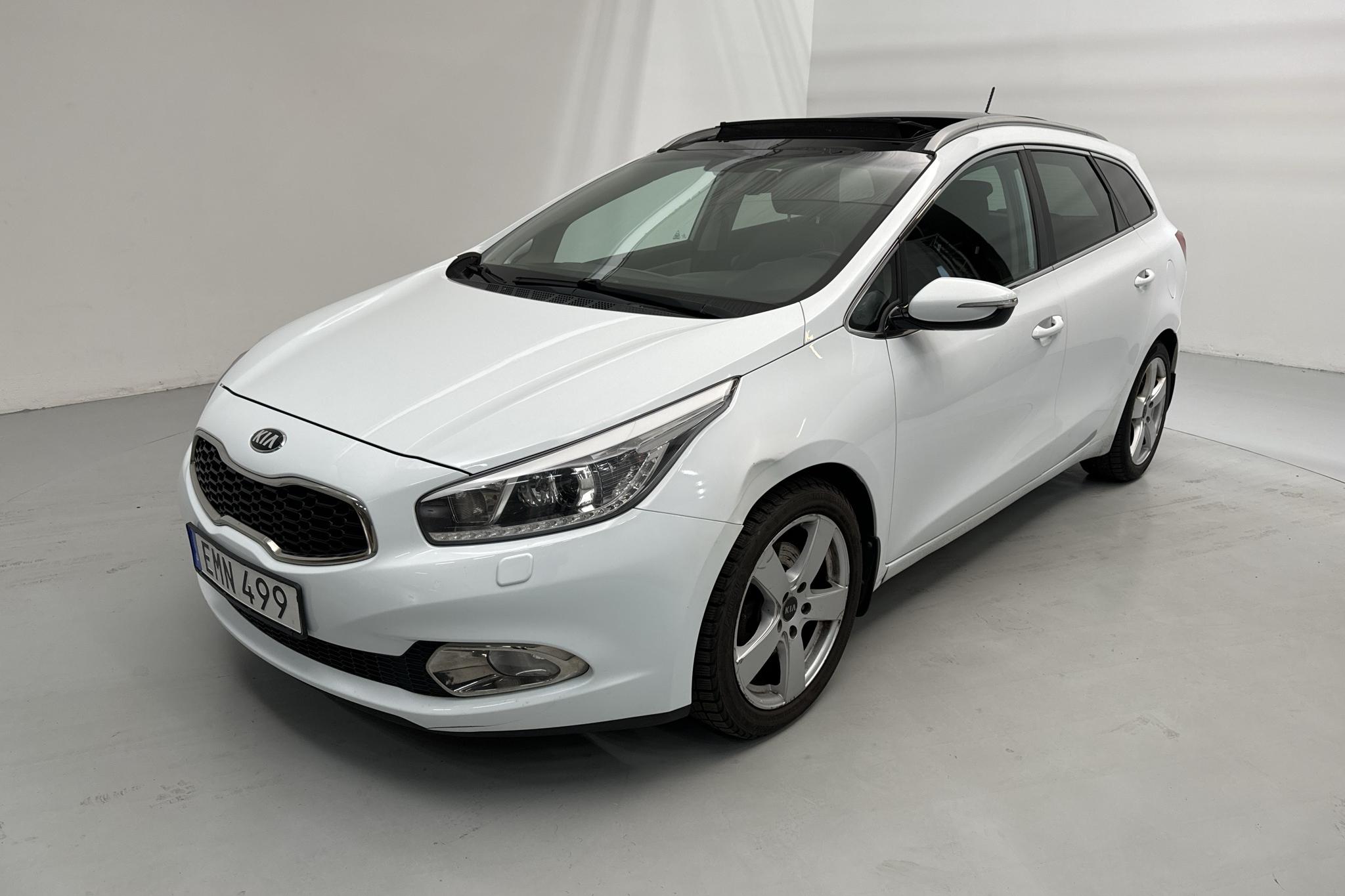 KIA Cee'd 1.6 CRDi SW (128hk) - 195 520 km - Käsitsi - valge - 2015