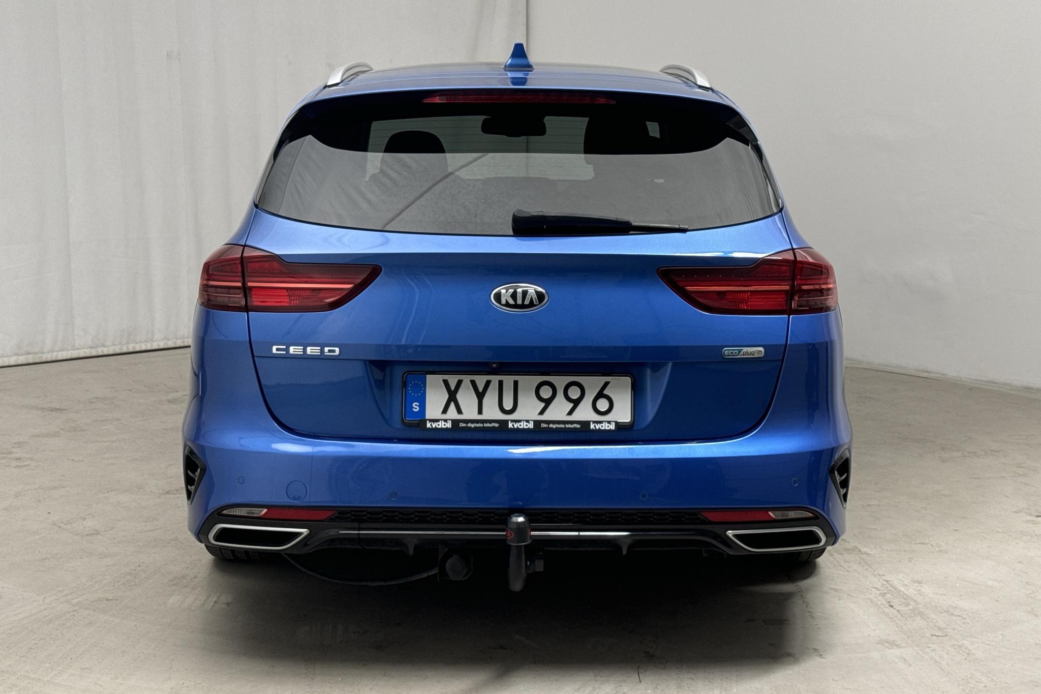 KIA Ceed 1.6 Plug-in Hybrid SW (141hk) - 78 250 km - Automaatne - sinine - 2020