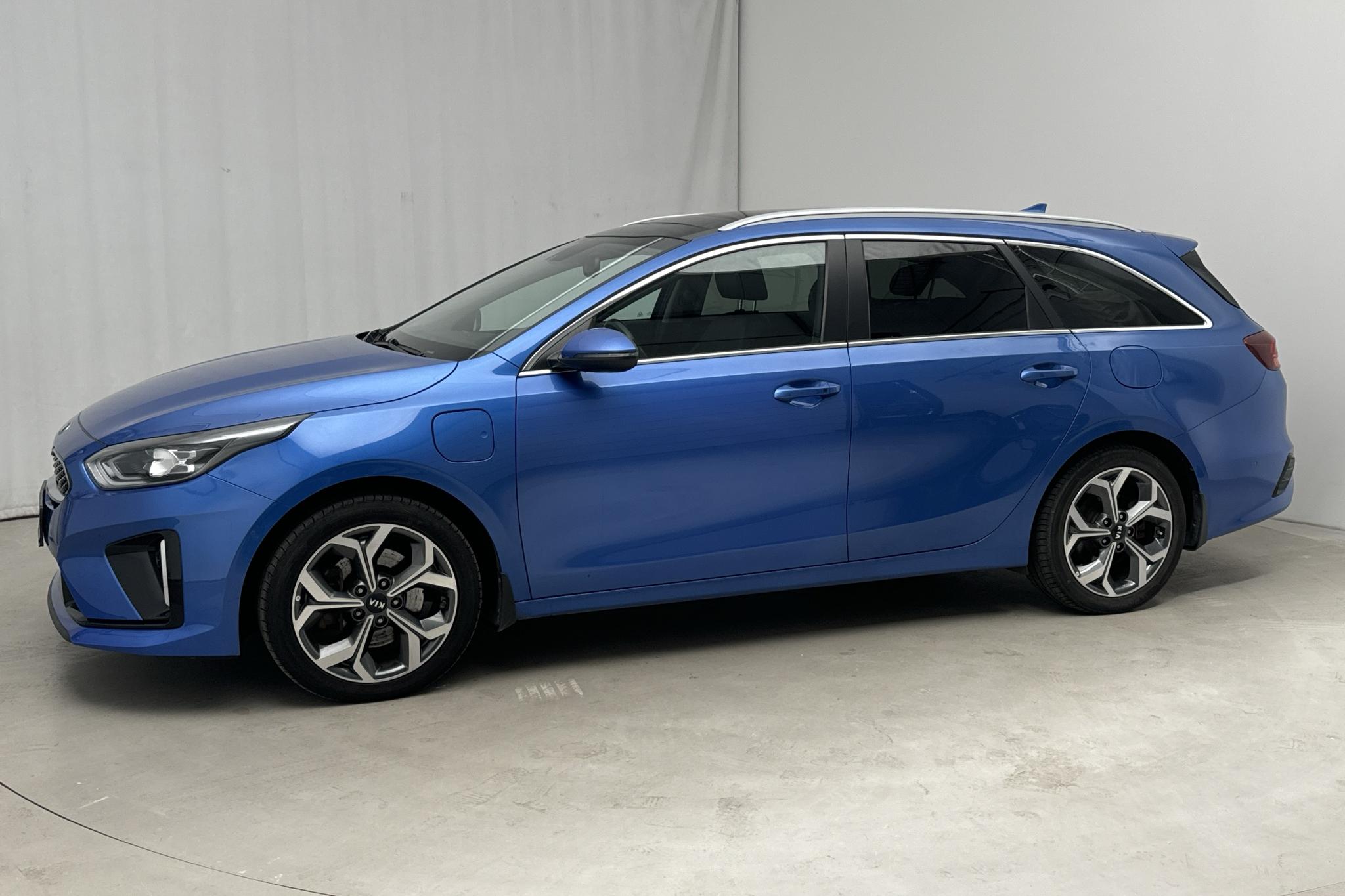 KIA Ceed 1.6 Plug-in Hybrid SW (141hk) - 78 250 km - Automatic - blue - 2020