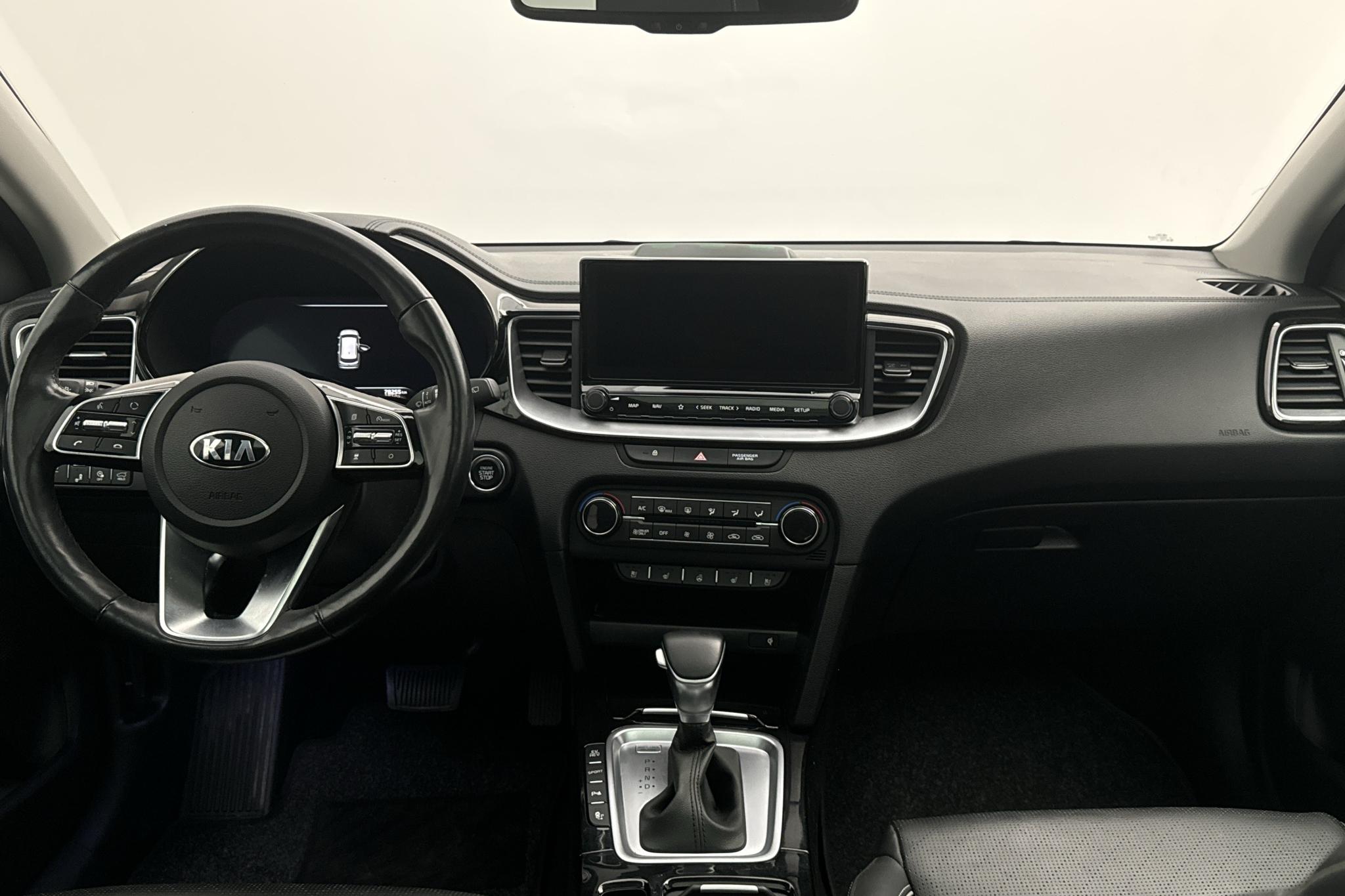 KIA Ceed 1.6 Plug-in Hybrid SW (141hk) - 78 250 km - Automatyczna - niebieski - 2020