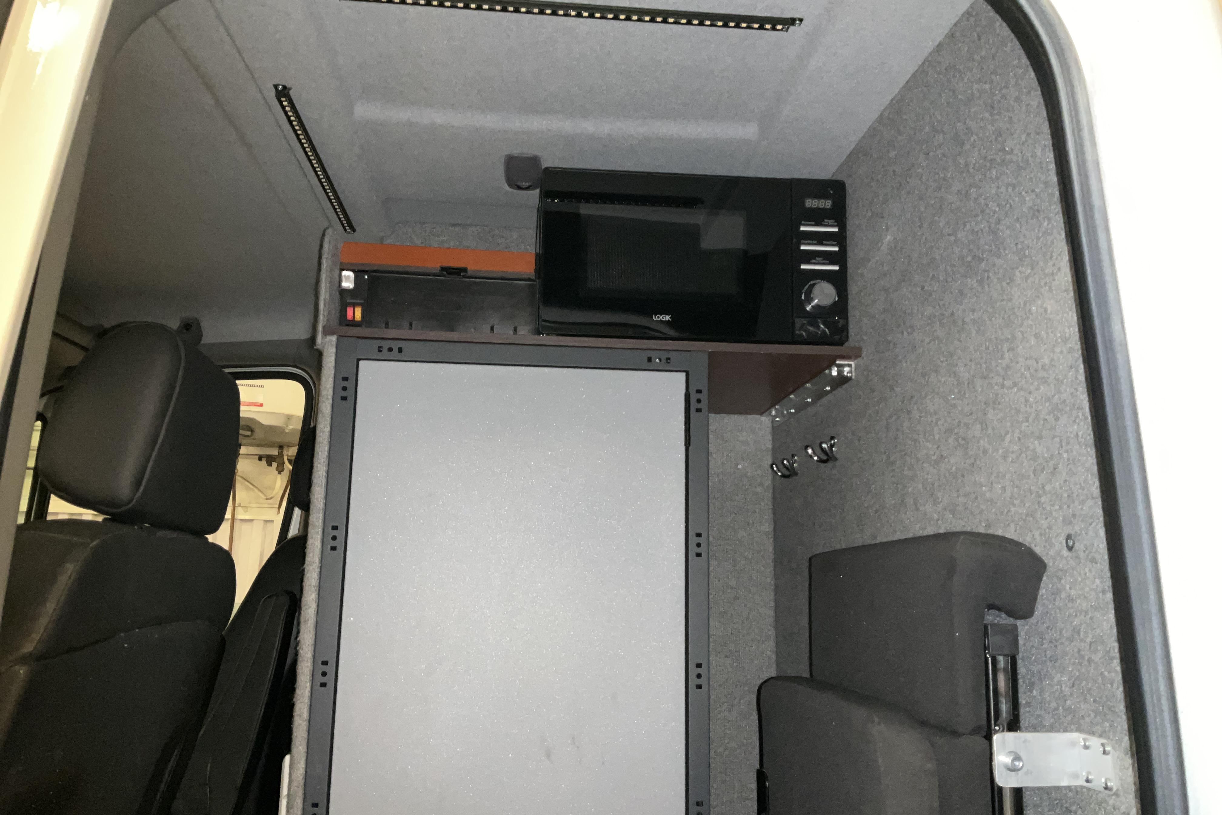 Mercedes Sprinter 519 - 123 140 km - Automat - vit - 2017