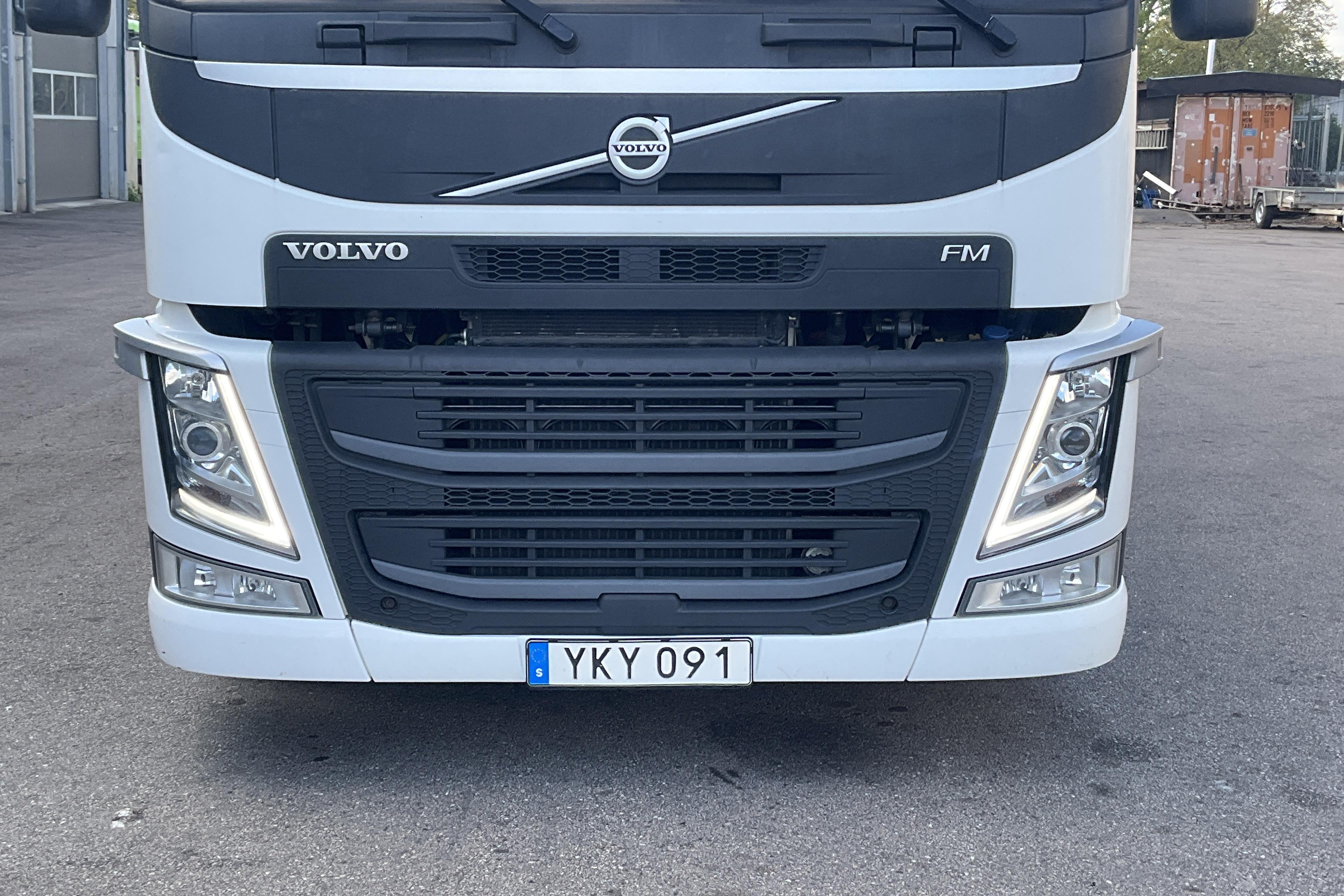 Volvo FM510 - 586 314 km - Automaatne - valge - 2017