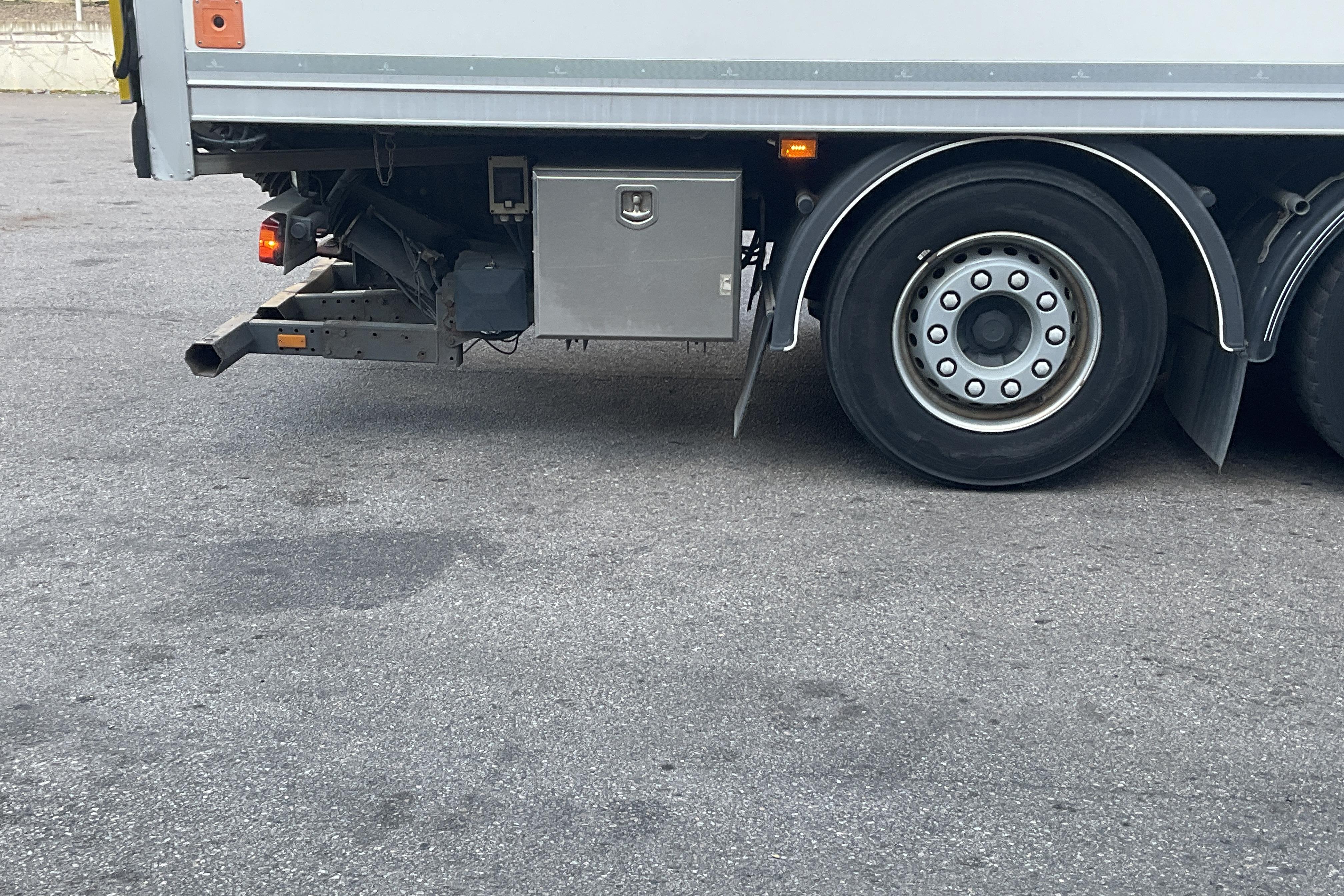 Volvo FM510 - 586 314 km - Automatyczna - biały - 2017