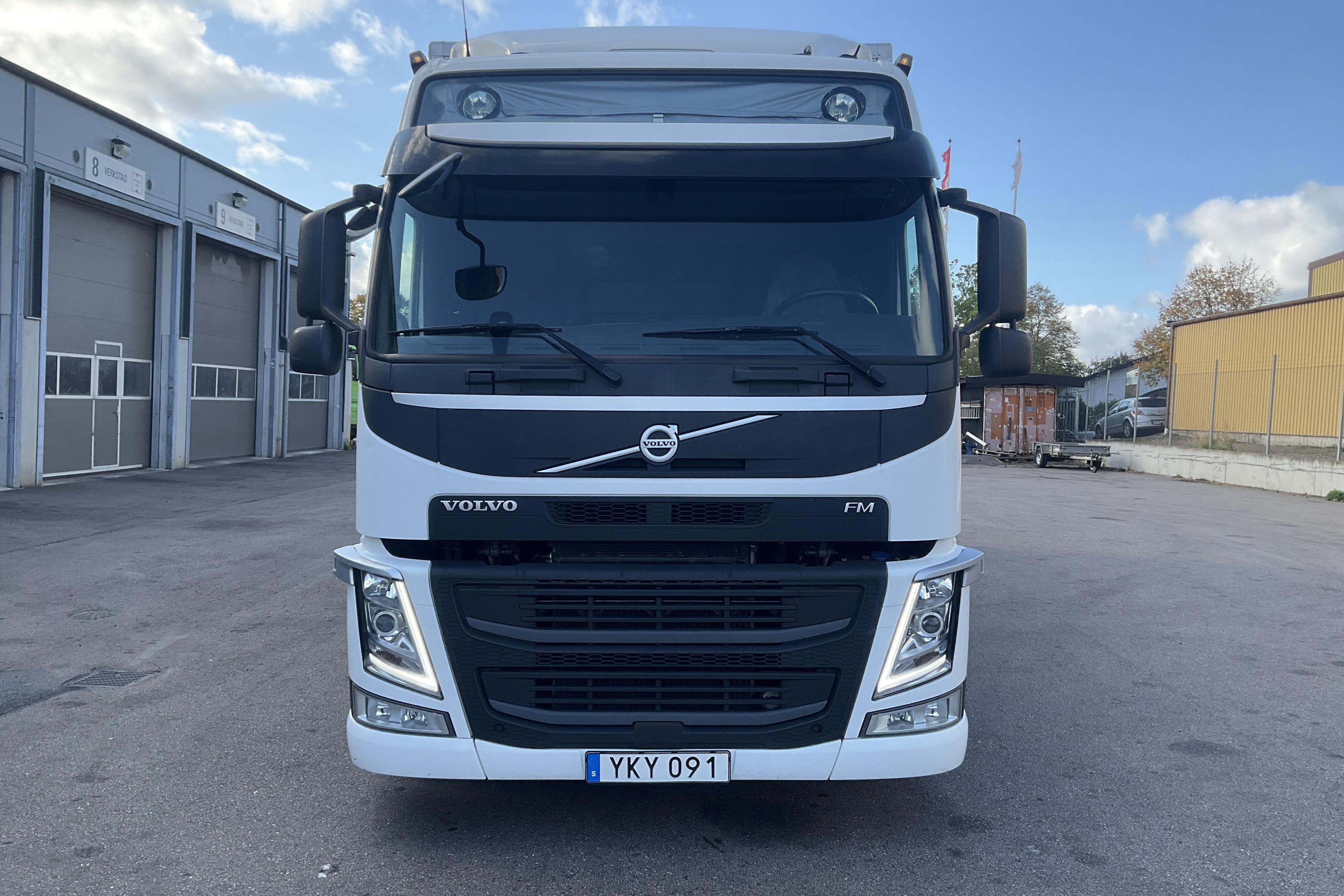 Volvo FM510 - 586 314 km - Automaattinen - valkoinen - 2017