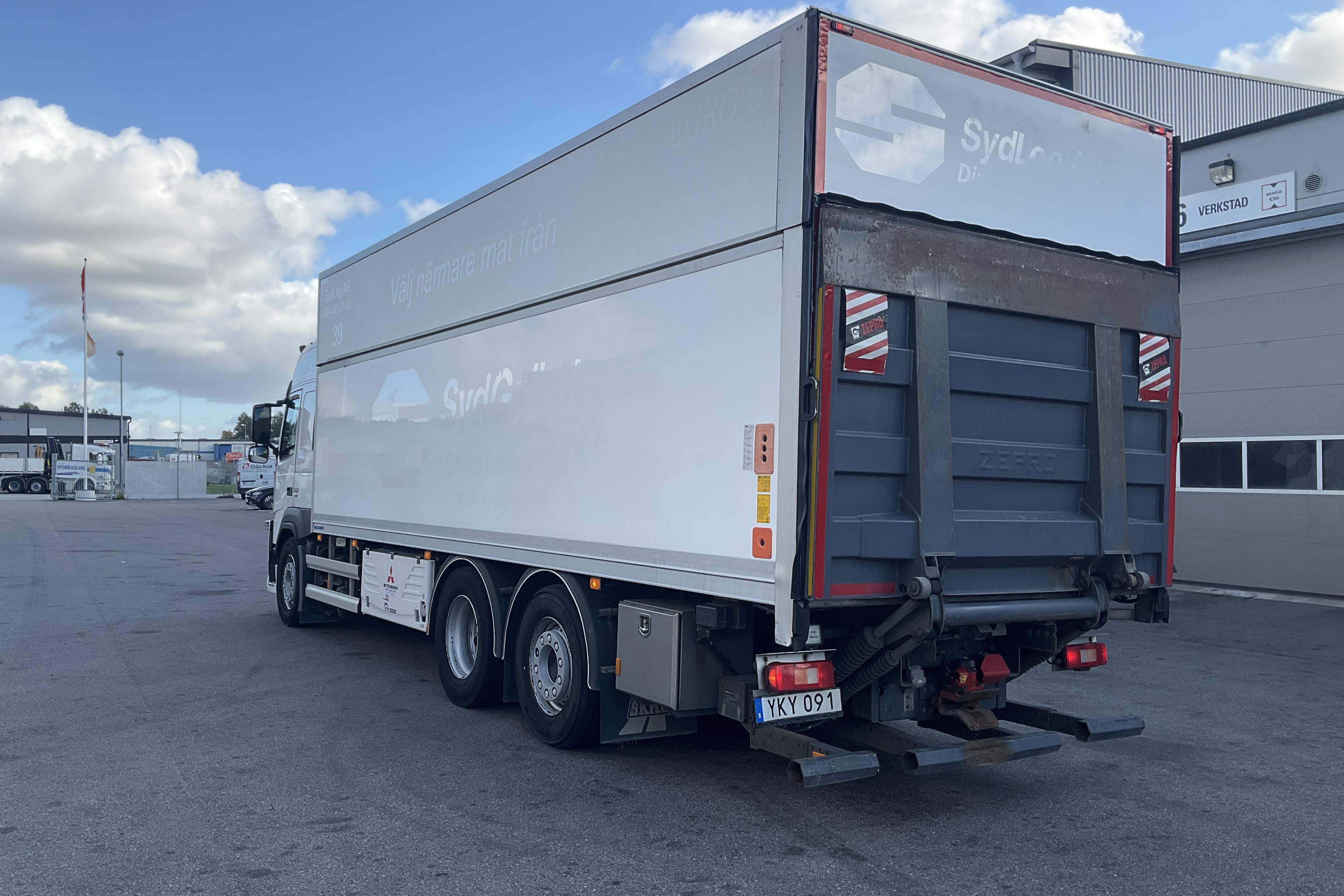 Volvo FM510 - 586 314 km - Automat - vit - 2017