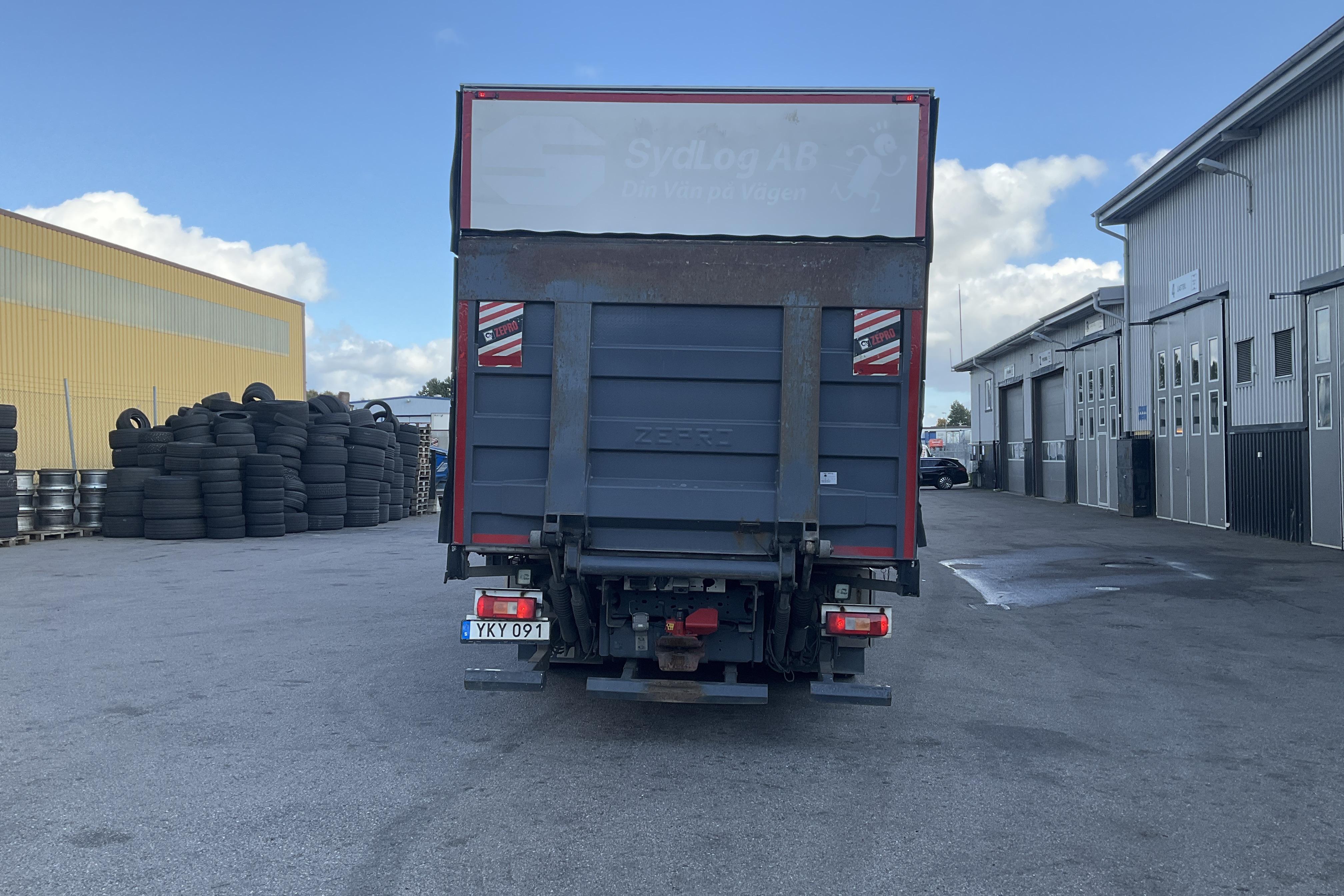 Volvo FM510 - 586 314 km - Automat - vit - 2017