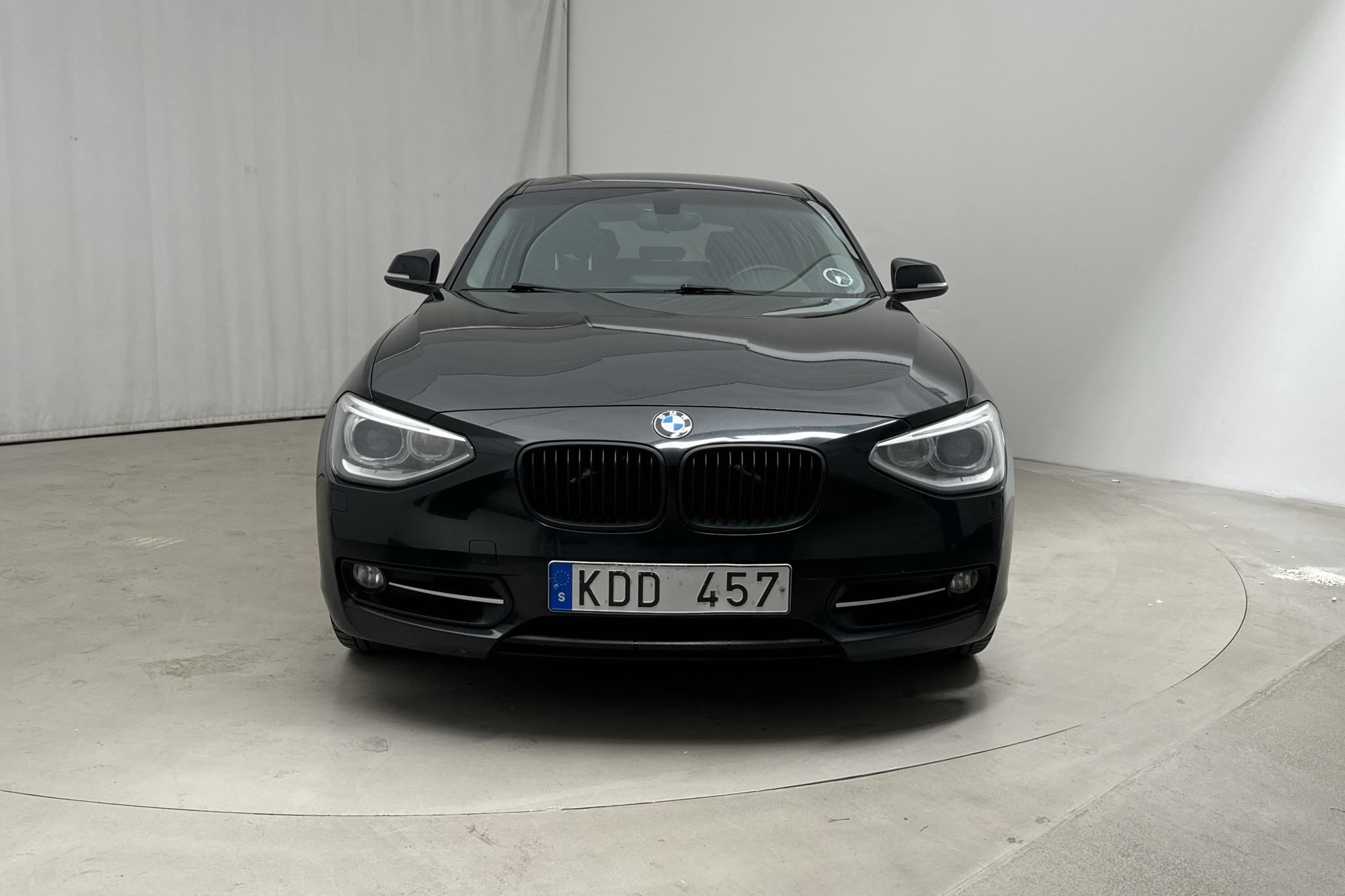 BMW 120d xDrive 5dr, F20 (184hk) - 18 391 mil - Manuell - svart - 2013