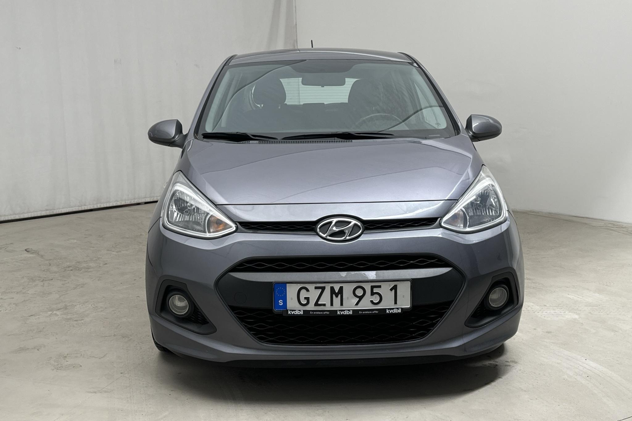 Hyundai i10 1.0 (66hk) - 12 986 mil - Manuell - Dark Grey - 2016